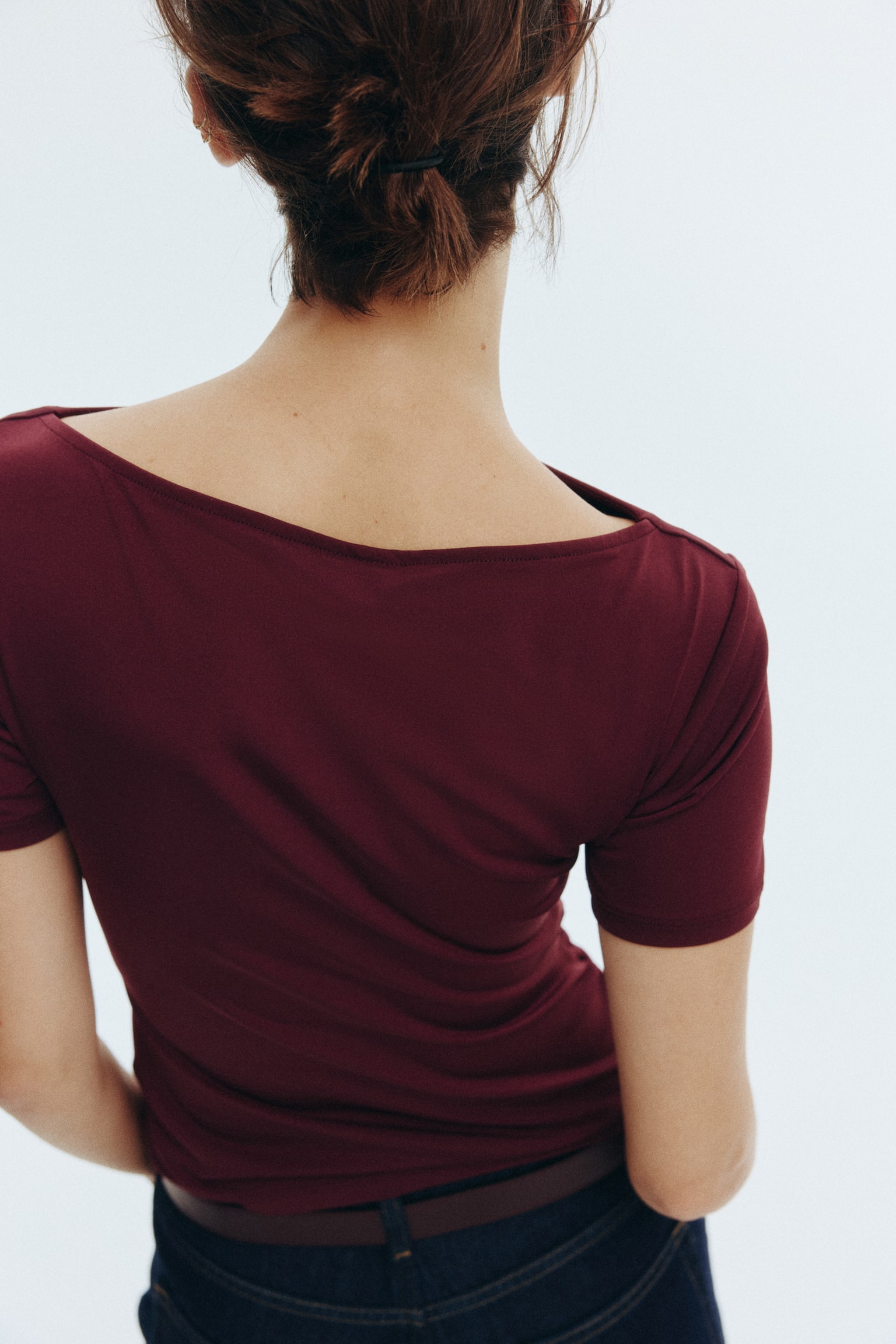 Áo rút vải - Màu đỏ rượu - 4