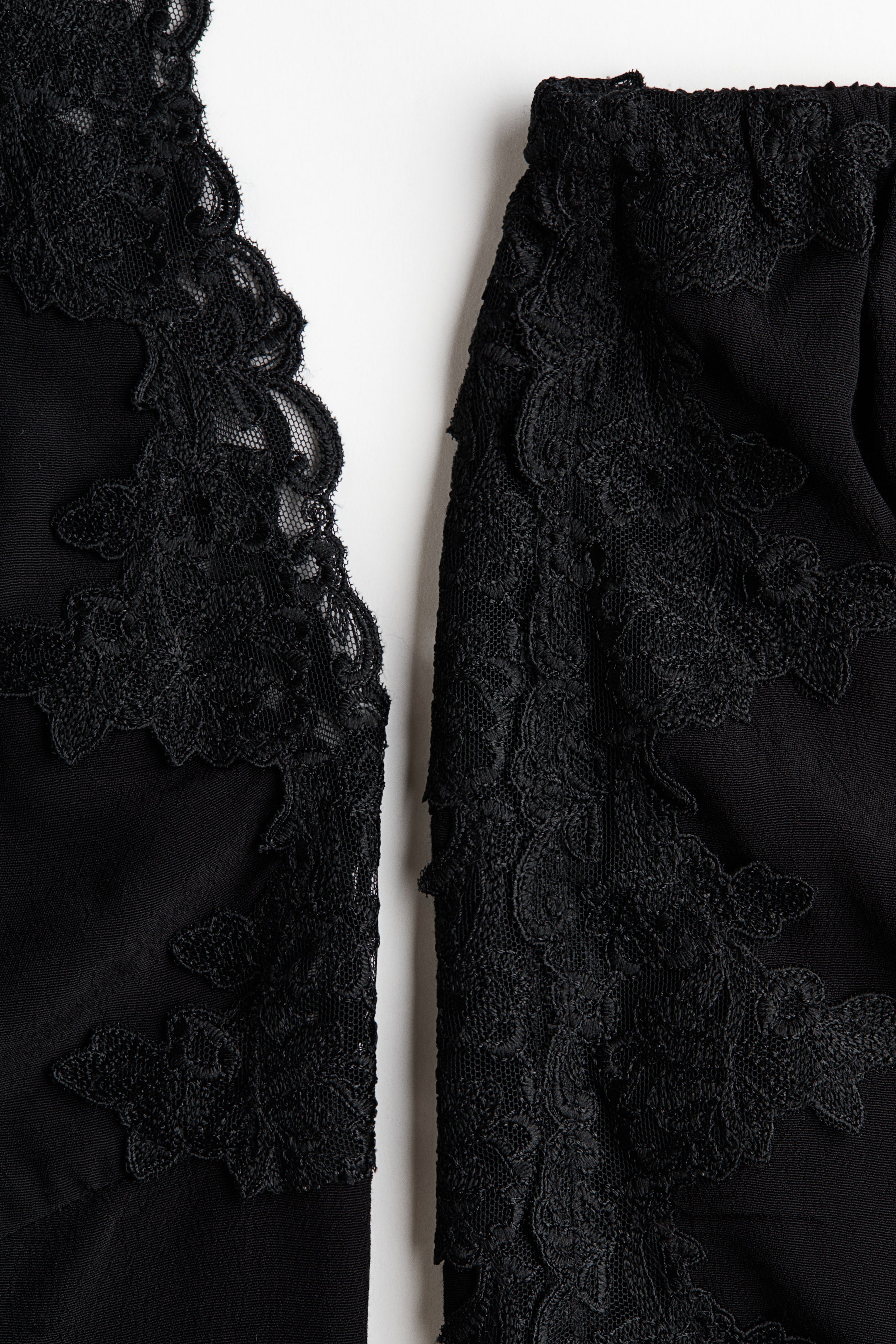 Pyjama en viscose avec dentelle