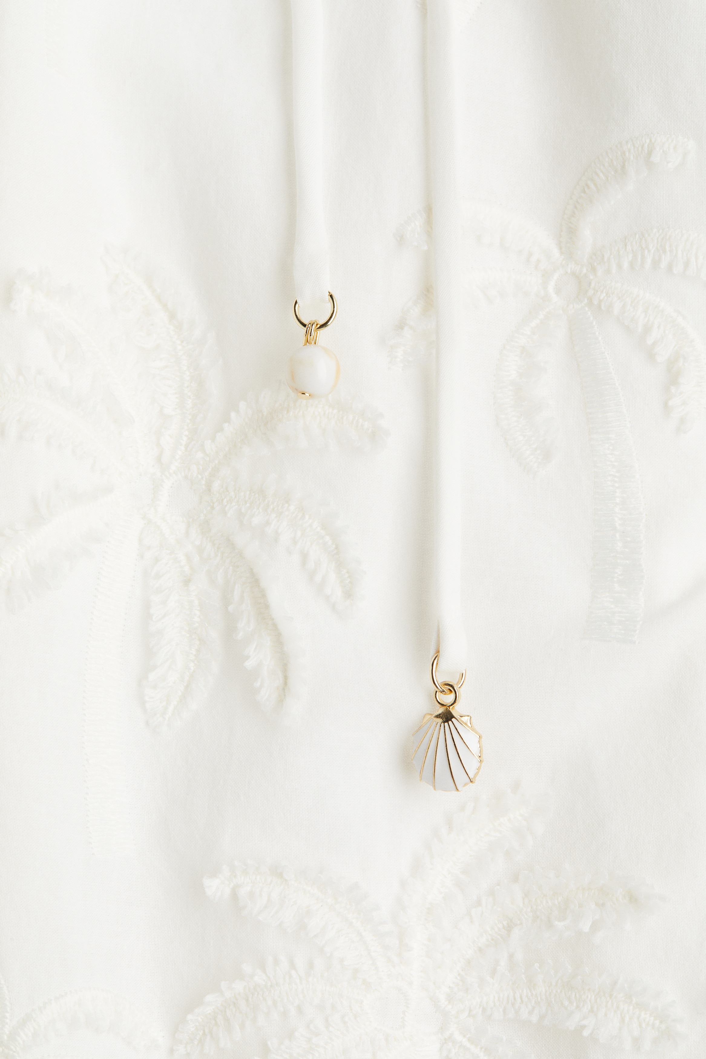 Embroidered tunic dress