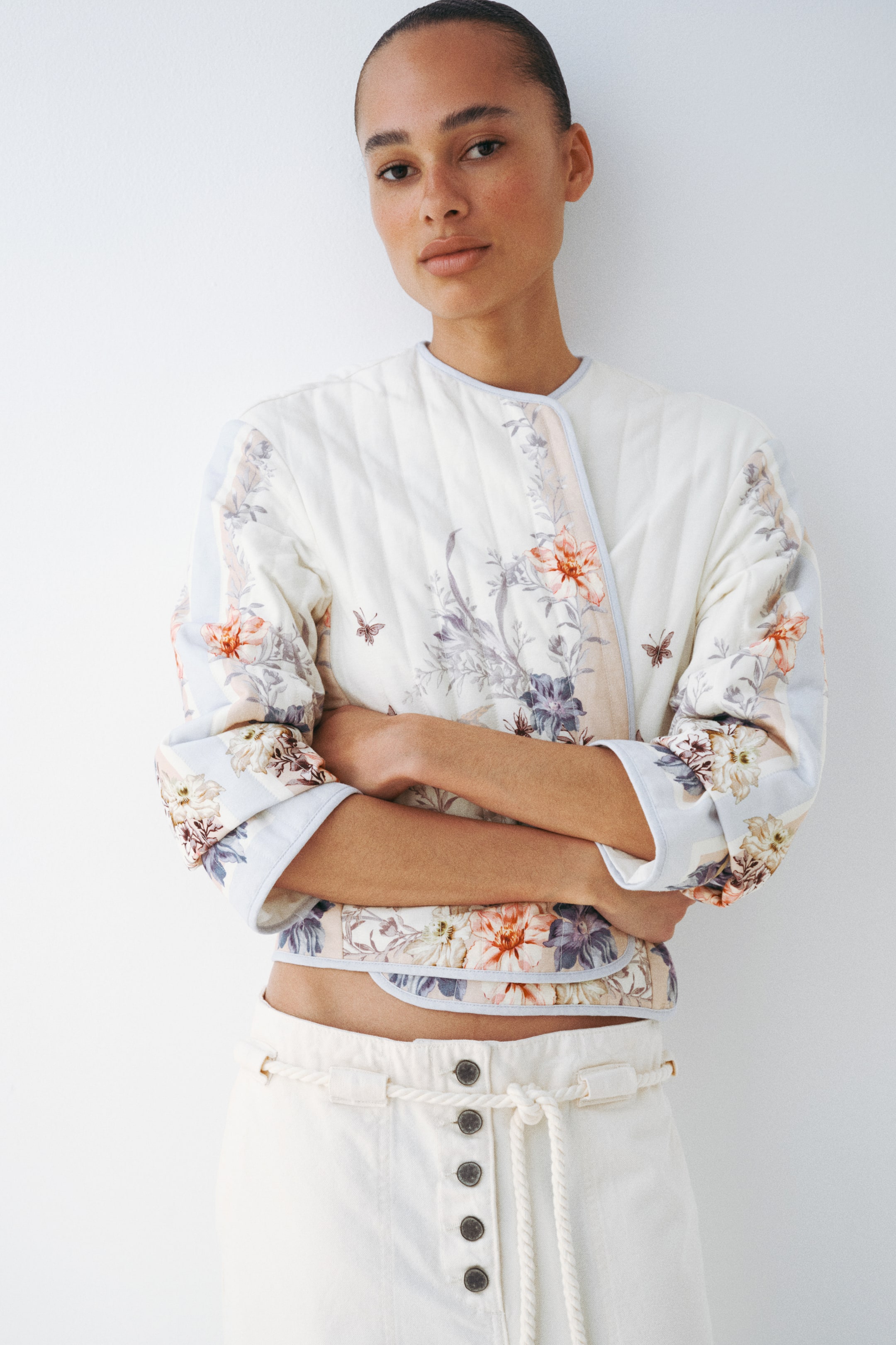 Женские куртки H&M Quilted Linen-Blend Jacket — фото 4