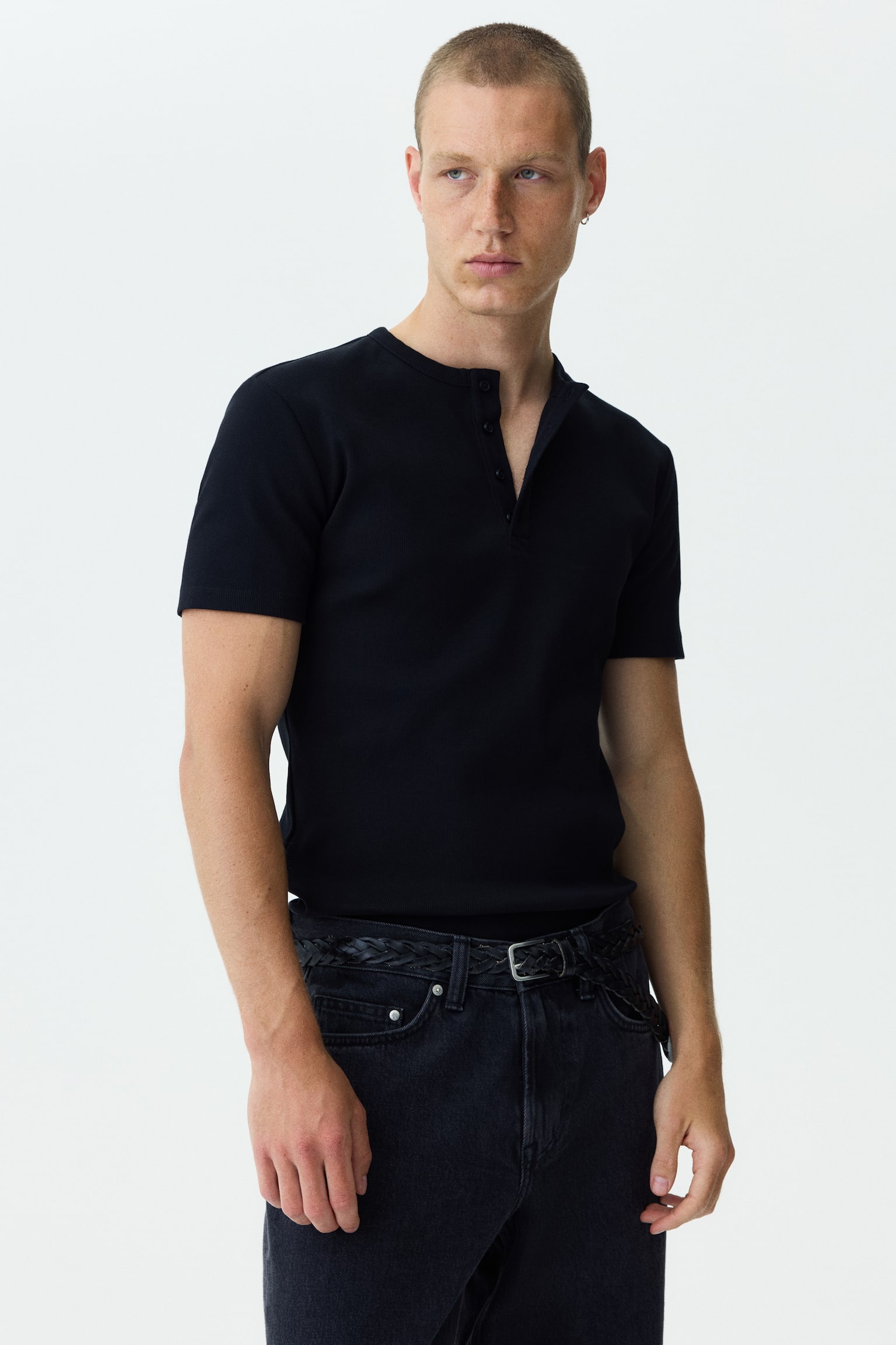 Playera Henley Slim Fit - Negro/Crema - 1