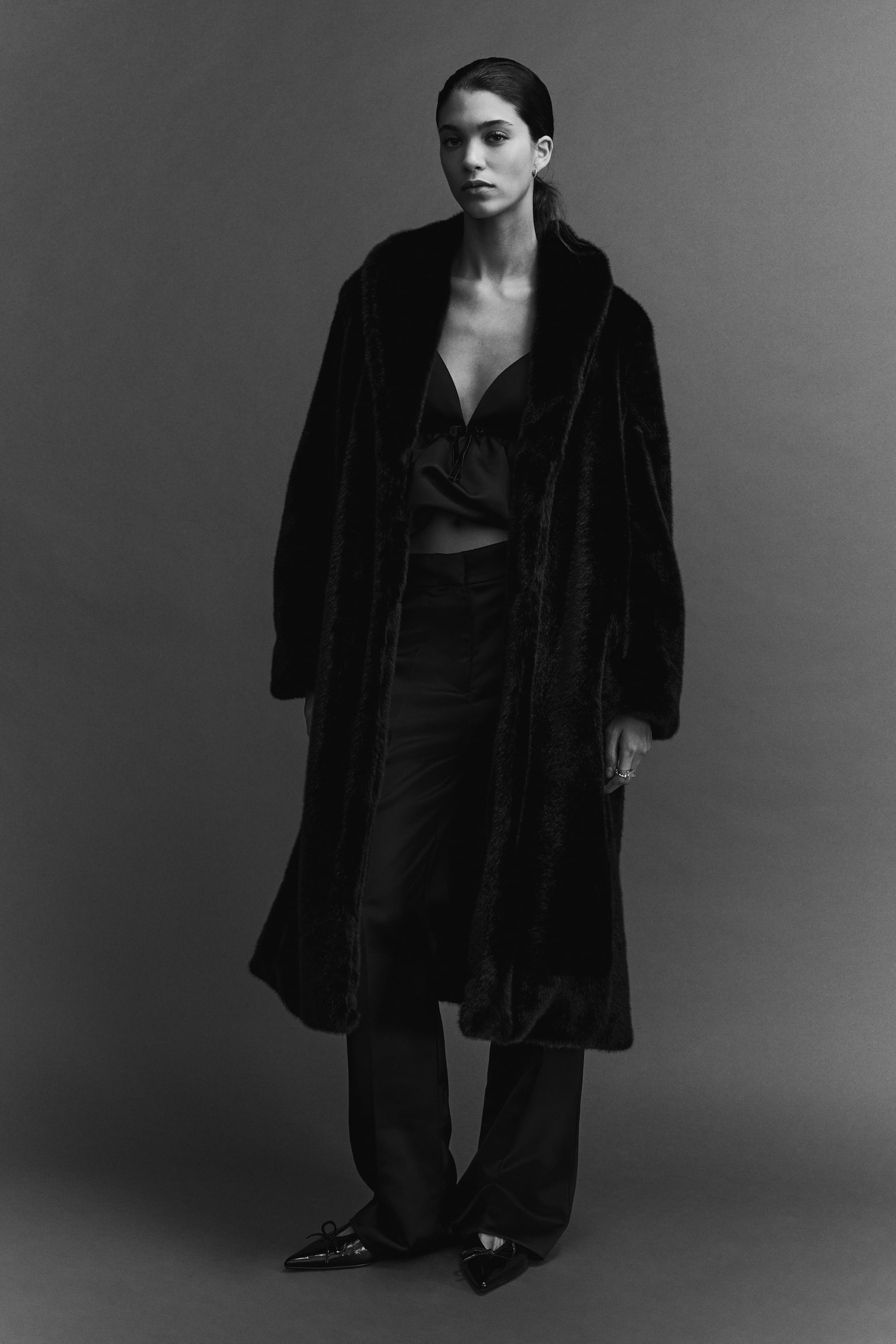 Huňatý kabát so šálovým golierom - Čierna/Tmavohnedá - 5