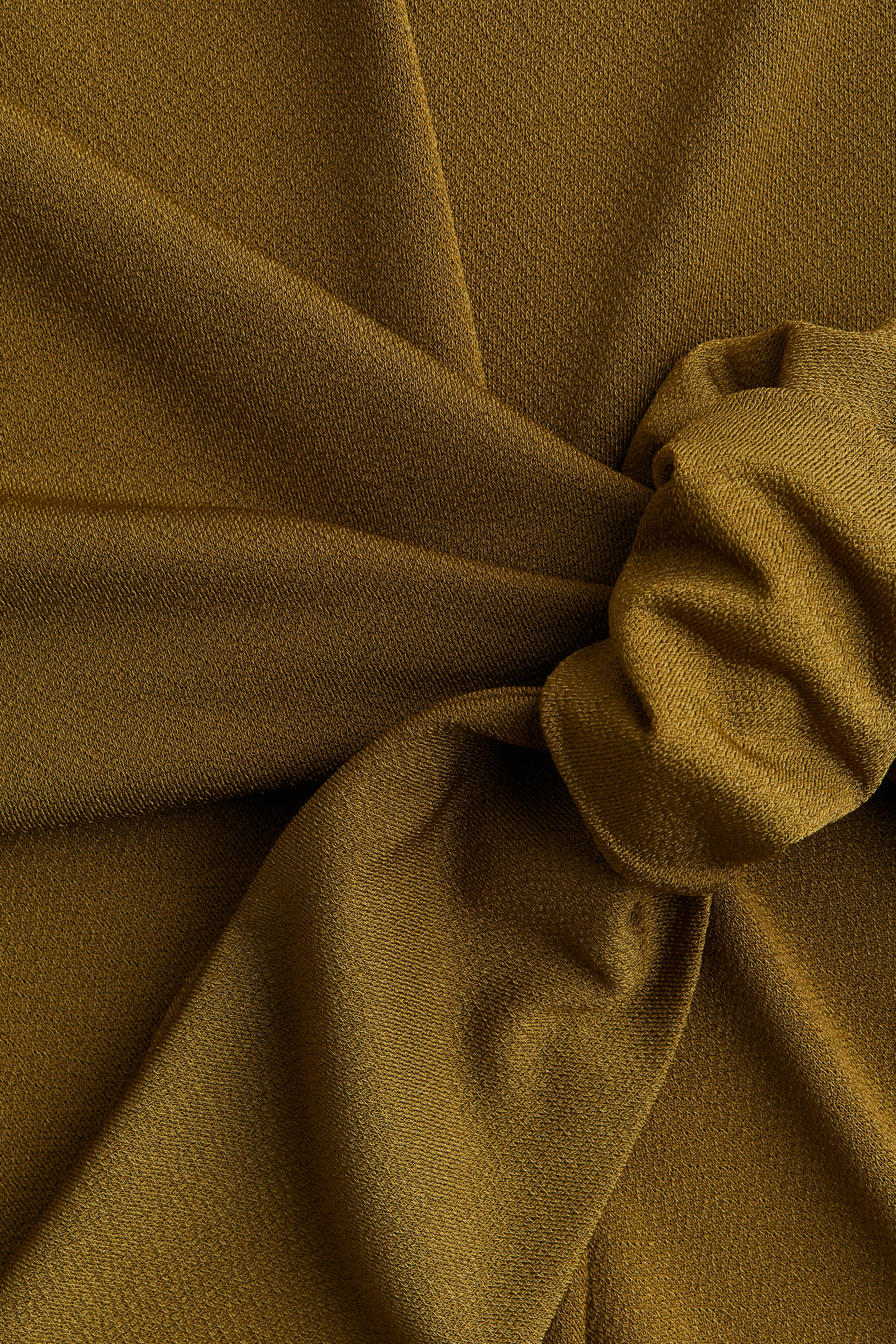 Tie-detail top