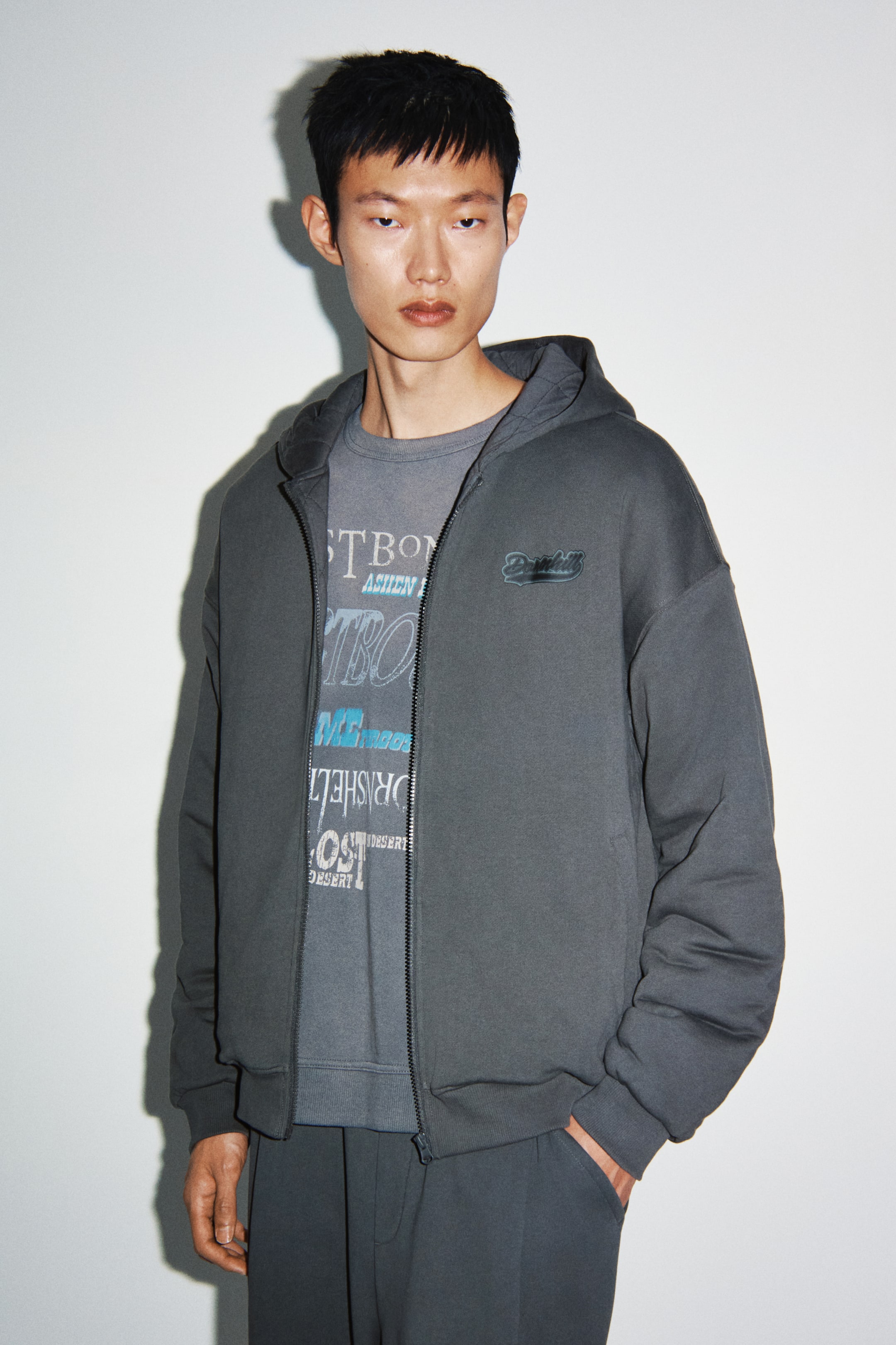 이미지 확대 보기: 집업 후디 루즈핏 - 다크 그레이/Downhill - Men | H&M KR 1