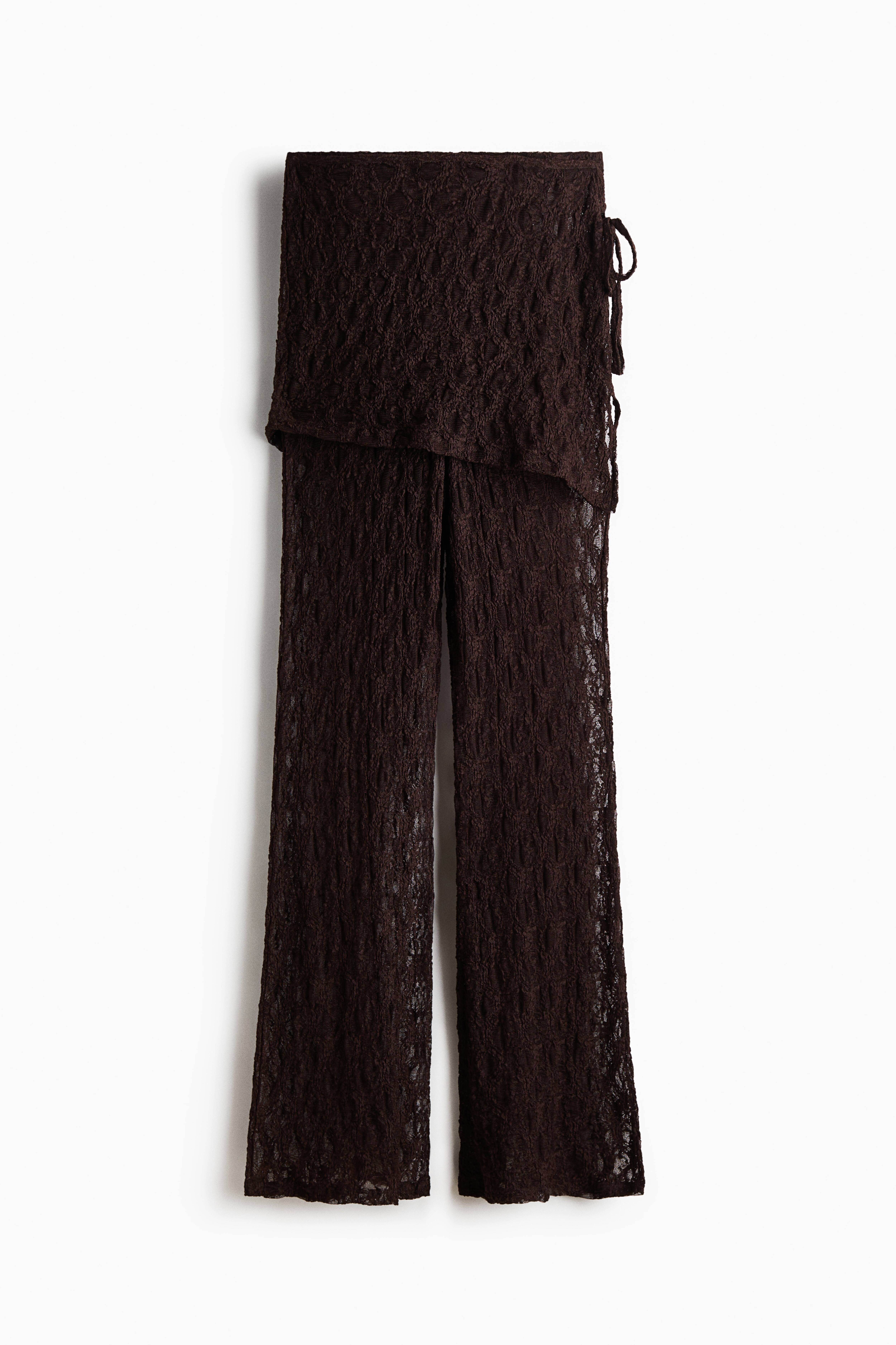 Pantalon en dentelle avec jupe superposée