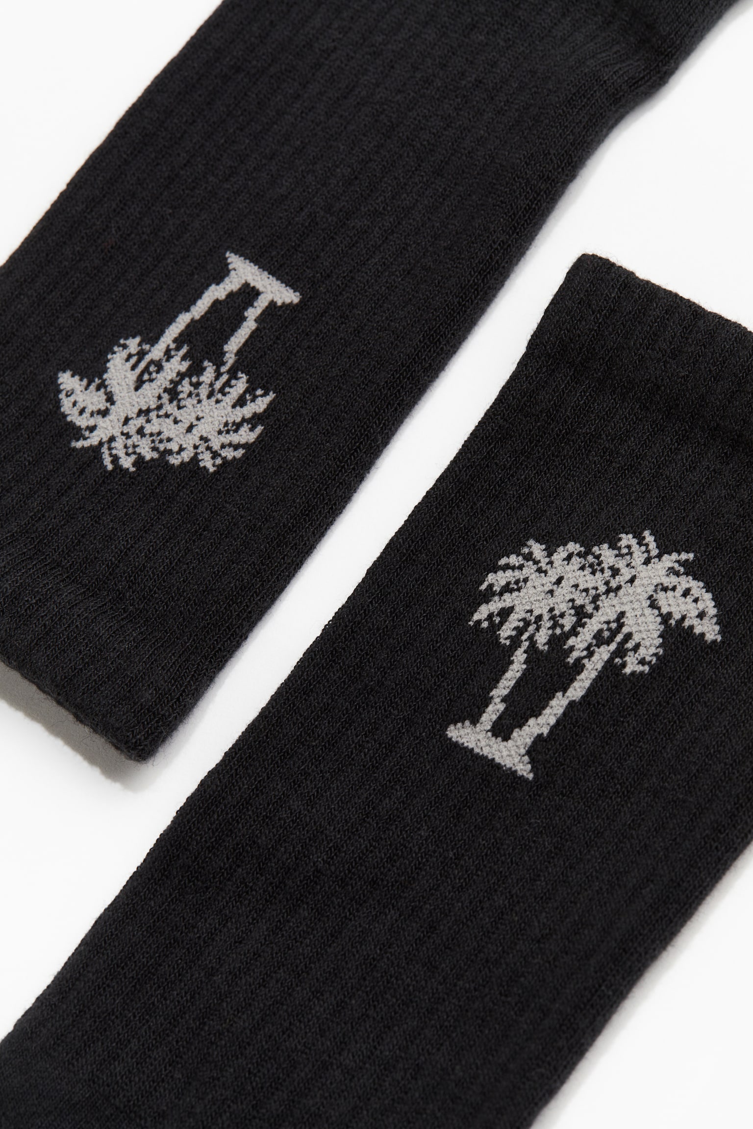 Socks - Black/Palm trees/Beige/Palm trees/White/Sage green/White/Black/Beige marle/Beige/Zebra print/White/Green/Purple/Grey/Pattern/Black/Mountain/Blue/White stripe - 2