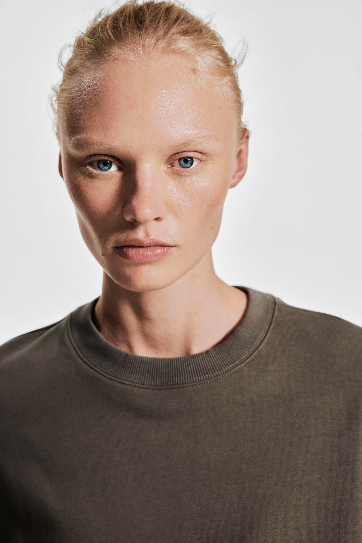 sports-sweatshirt-dark-taupe-ladies-h-m-us