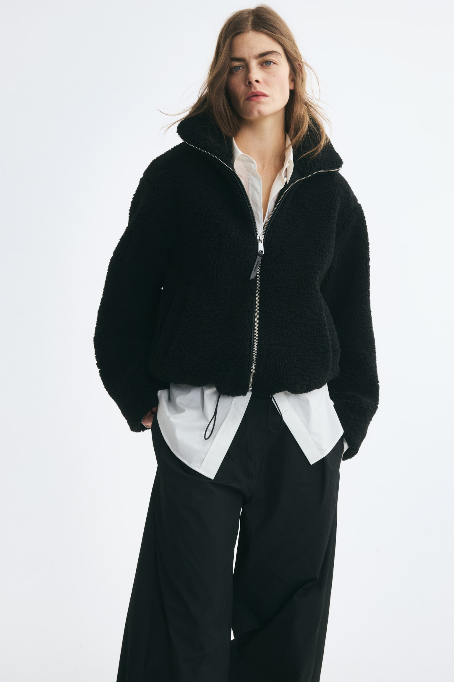 Женская куртка H&M Drawstring-Detail Teddy Fleece, цвет: Чёрный — фото 4