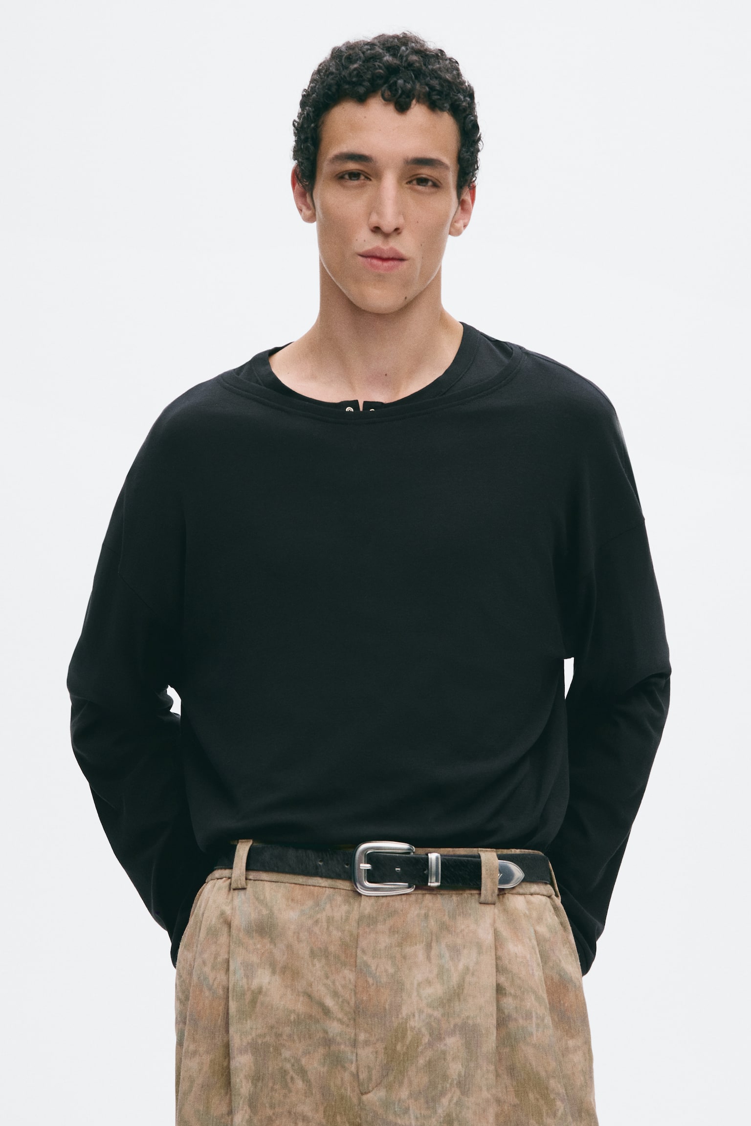 Мужская футболка H&M Relaxed-Fit Long-Sleeved Cotton, цвет: Чёрный — фото 4