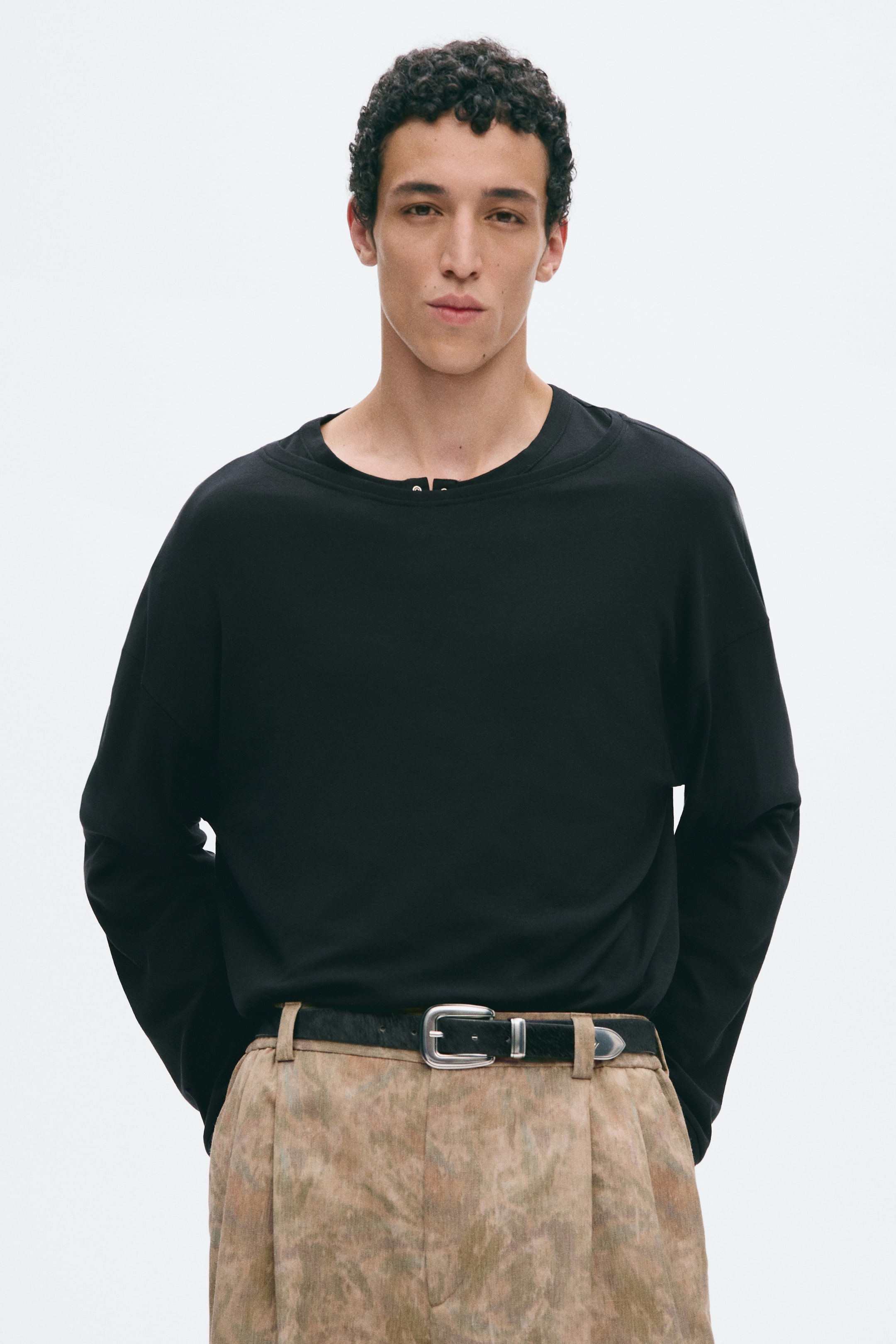 Relaxed-Fit Long-Sleeved Cotton T-Shirt