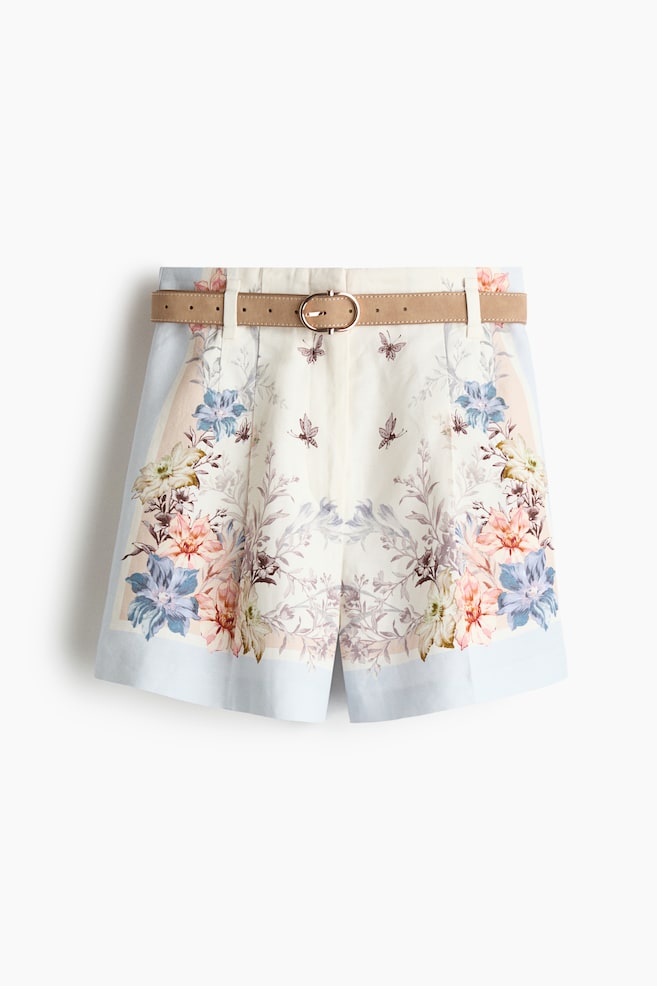 Shorts aus Leinengemisch mit Gürtel - Hellblau/Geblümt - 1