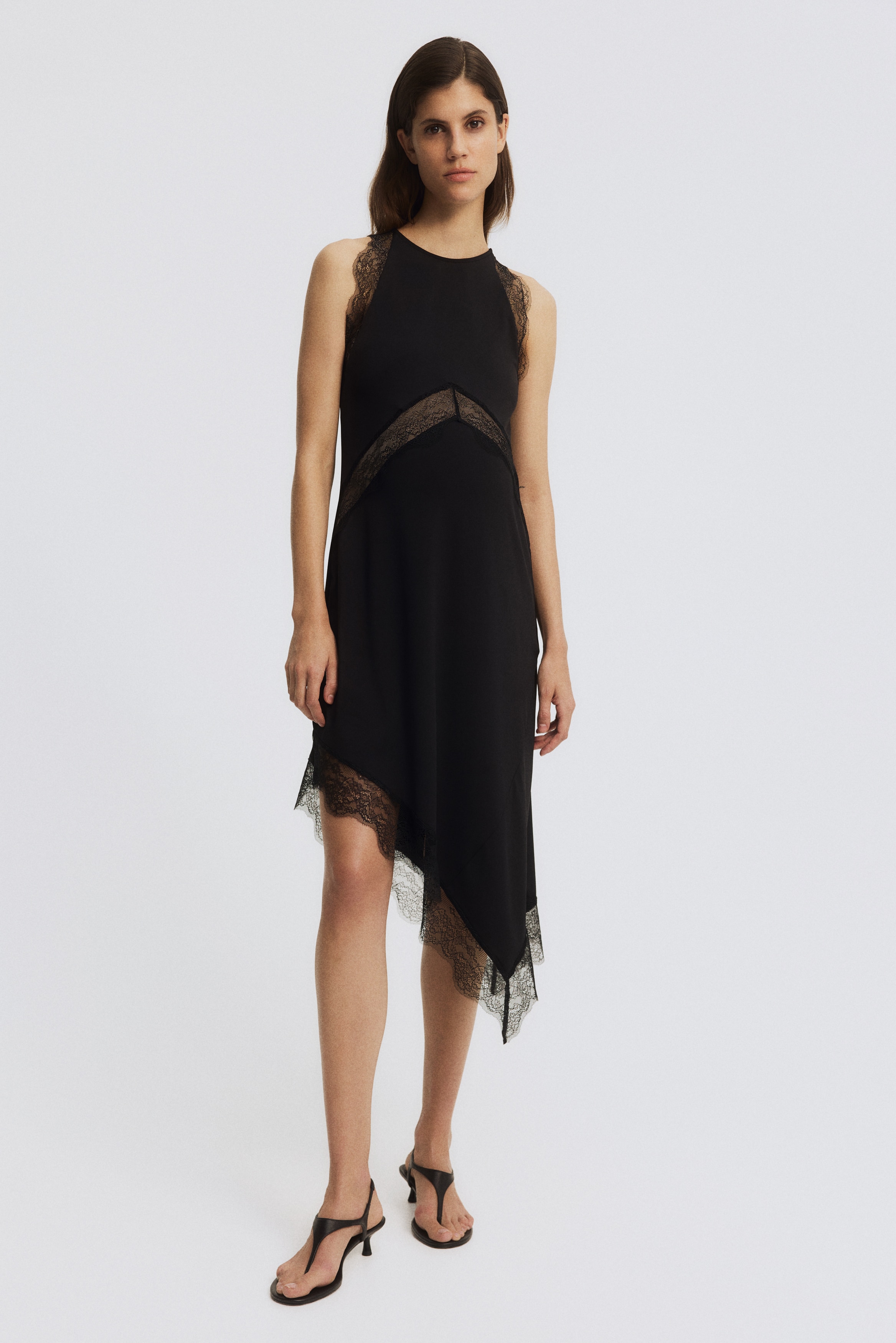 MAMA Haljina s čipkanim porubom - Crna