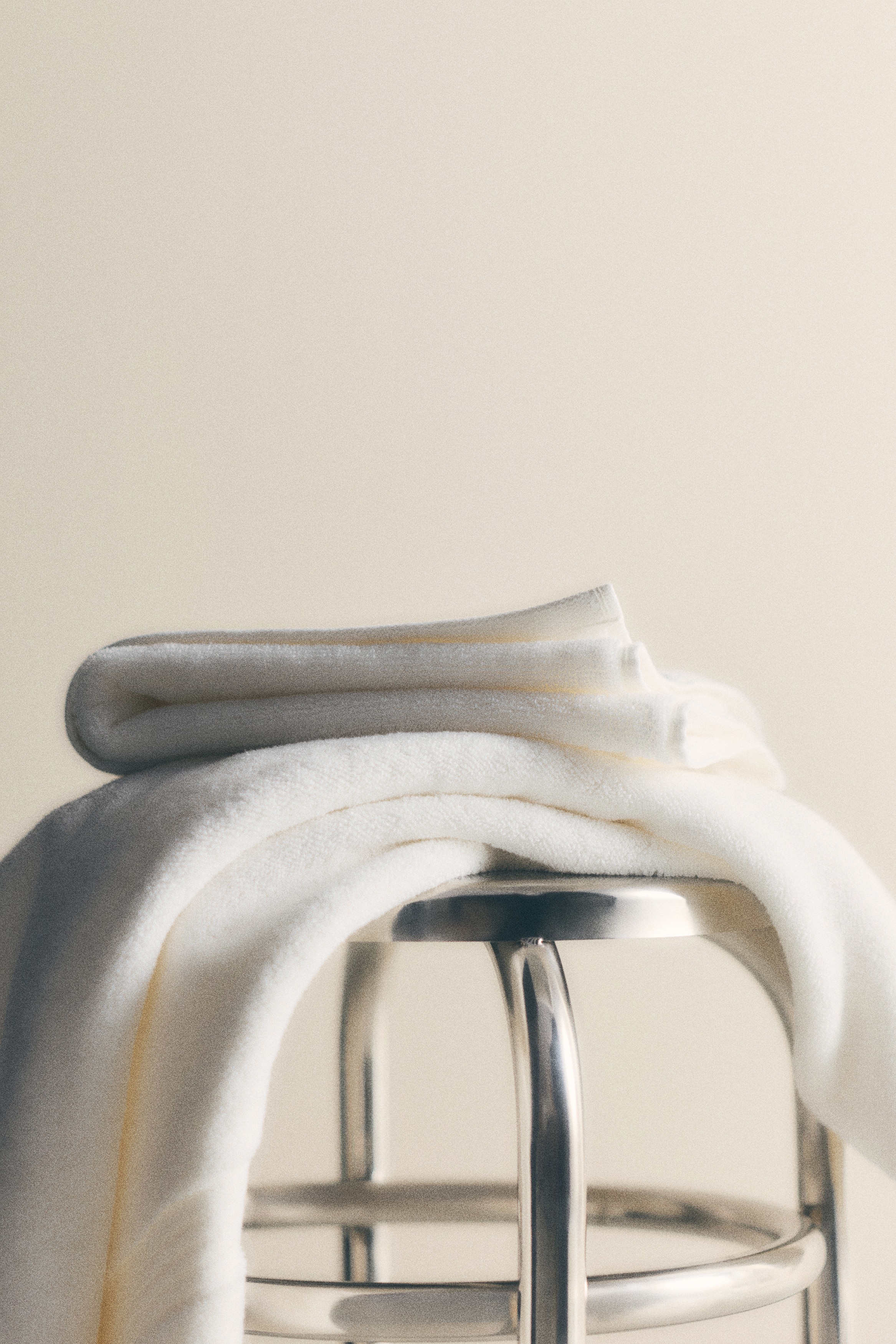 Cotton terry hand towel - White/Light beige
