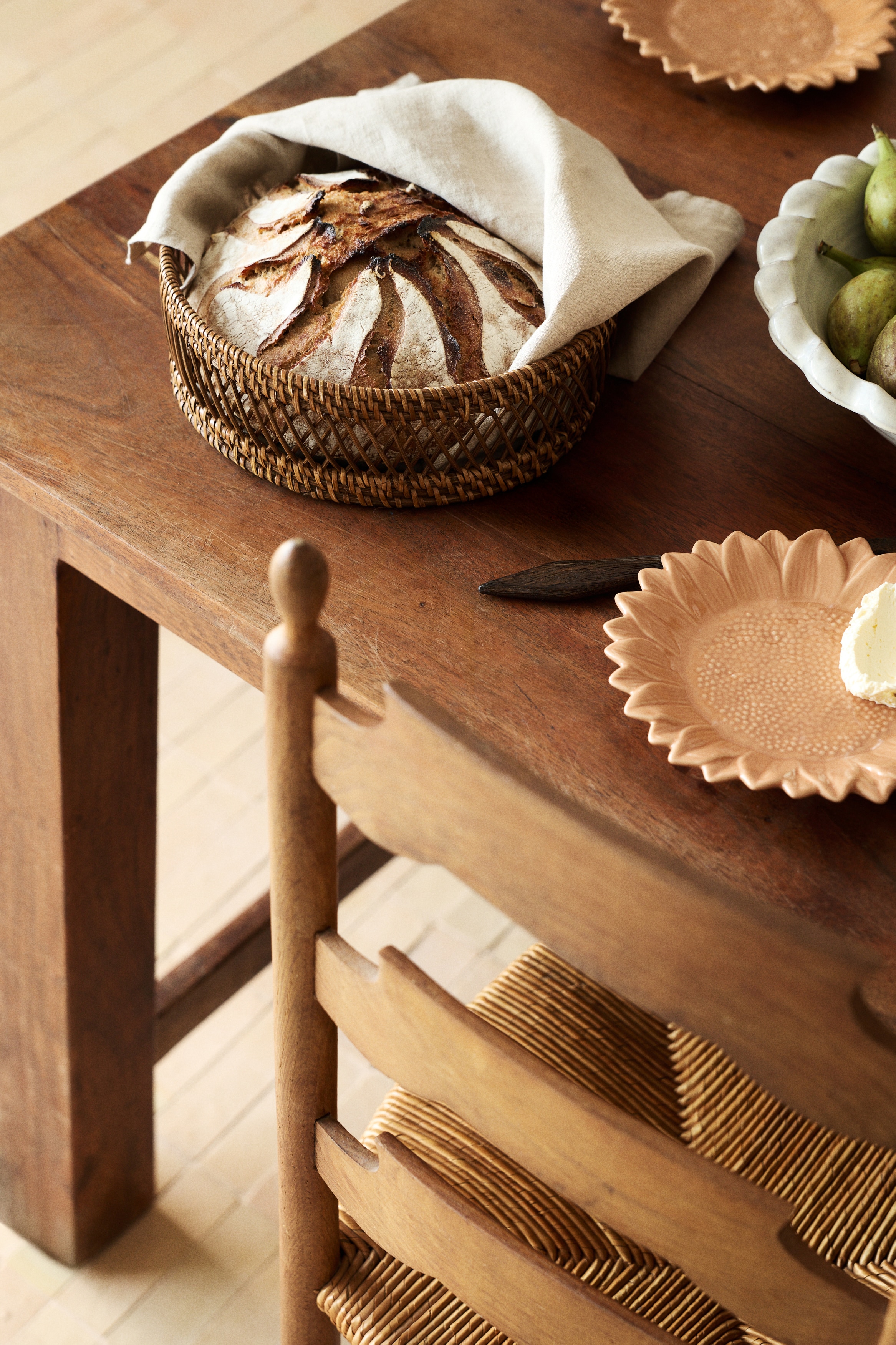 Cesto para pão em rotim - Castanho