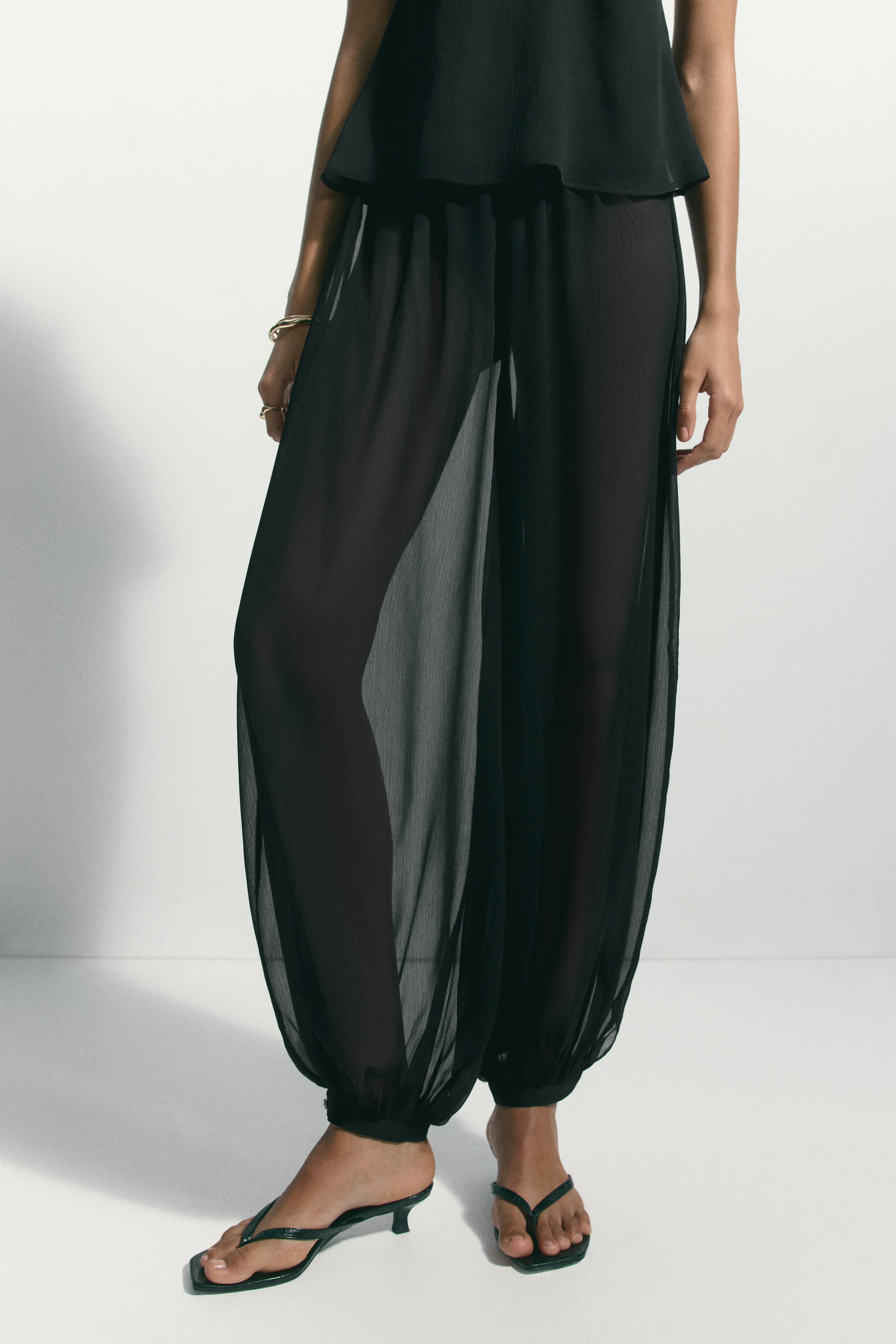 Balloon-Leg Pull-On Pants by H&M