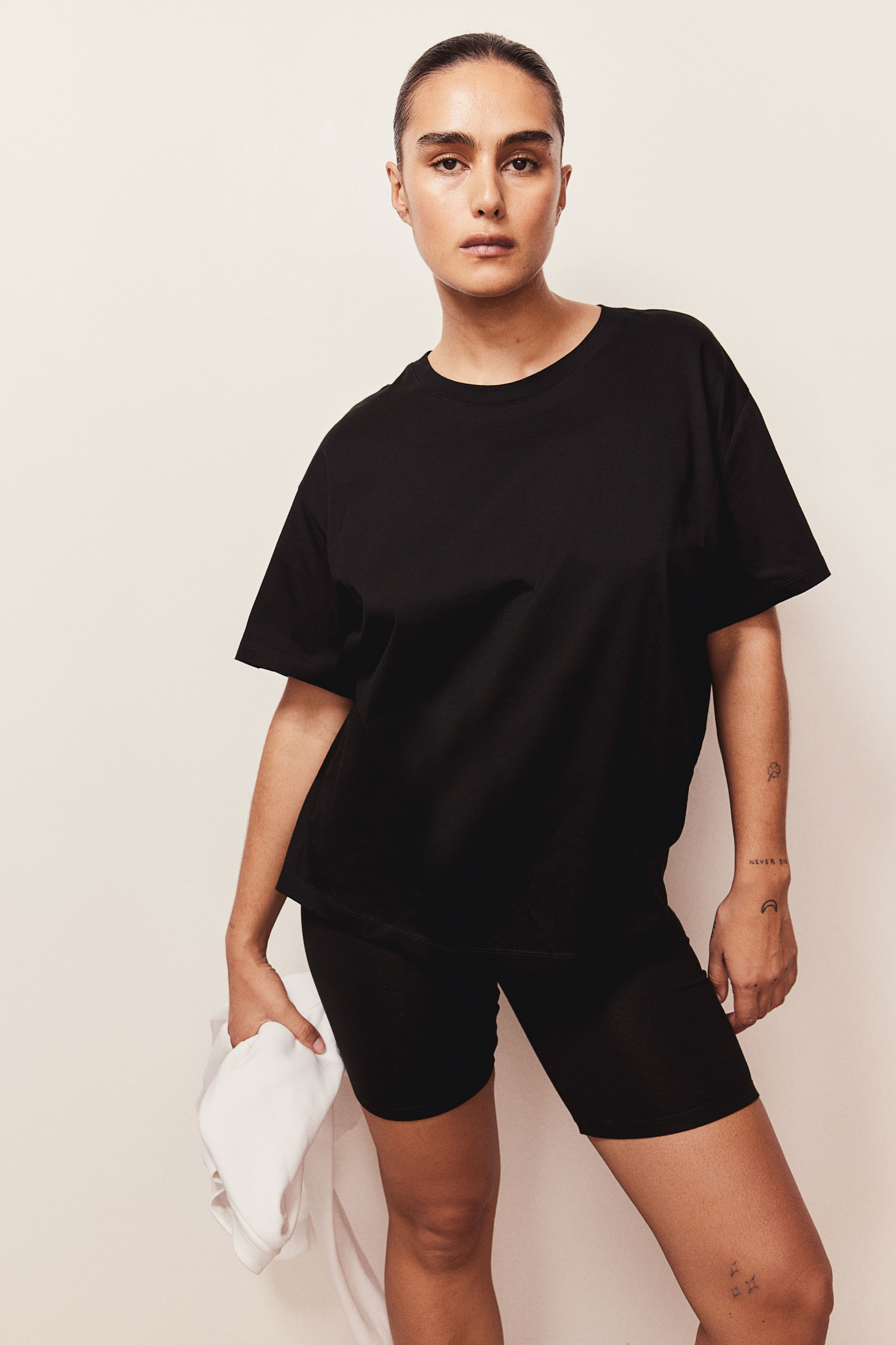 Black T-Shirts | V-Neck & Off-the-Shoulder Tees