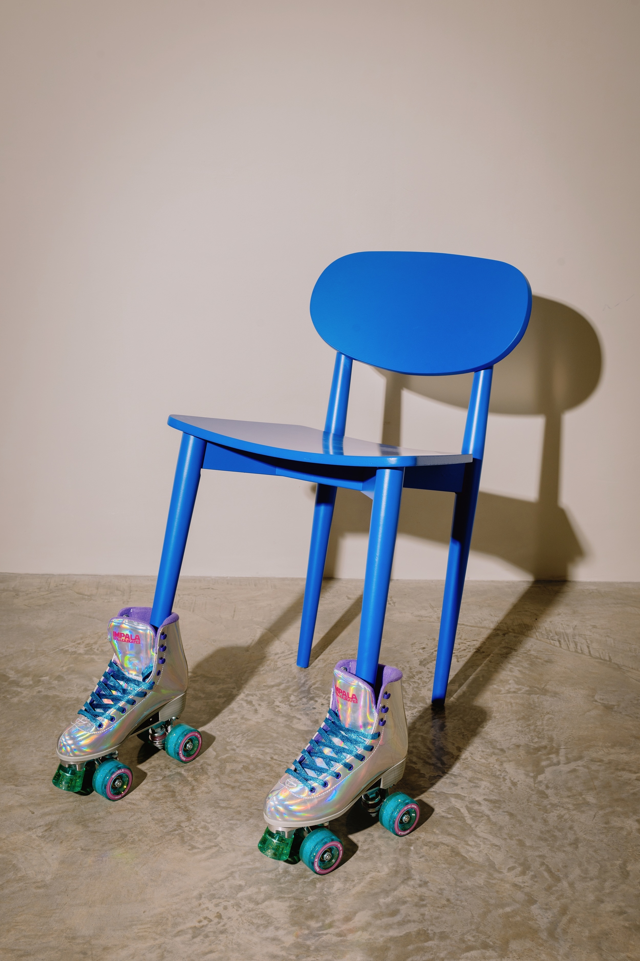 Sedia In Legno - Blu Prussiano/Verde Smeraldo/Nero/Rosso Fiamma/Blu Cornish