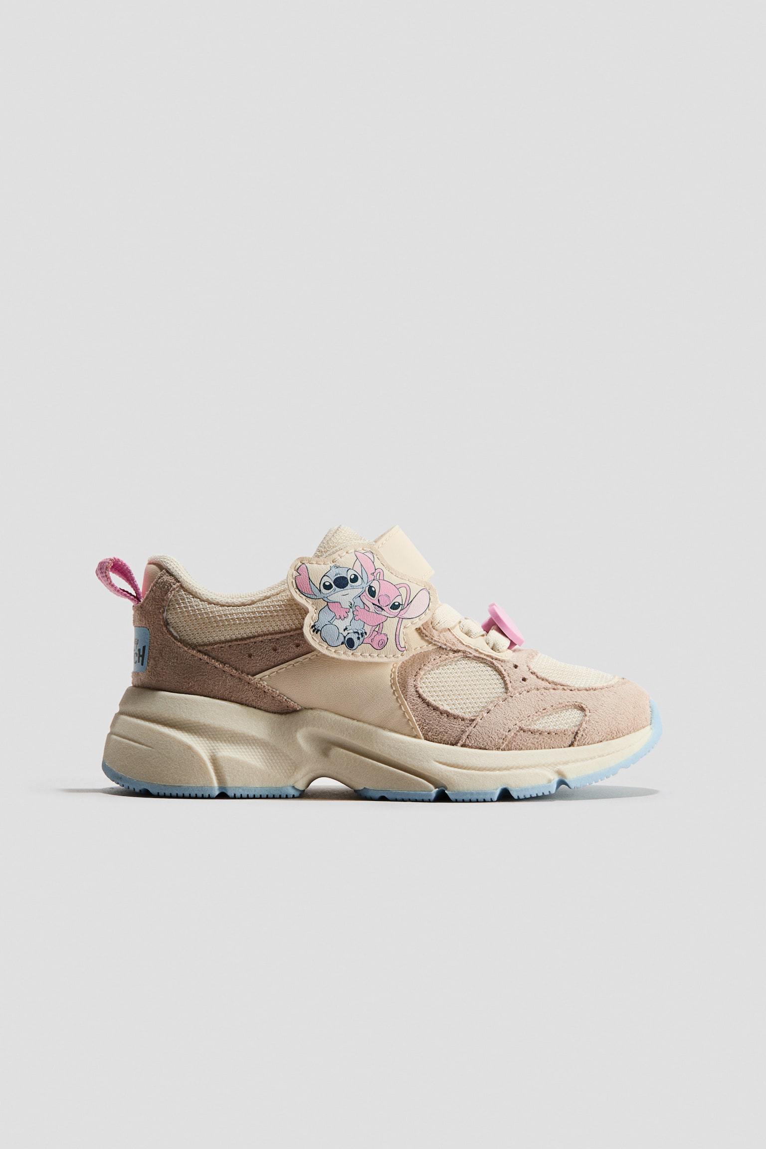 Charm-Detail Sneakers - Light beige/Lilo & Stitch