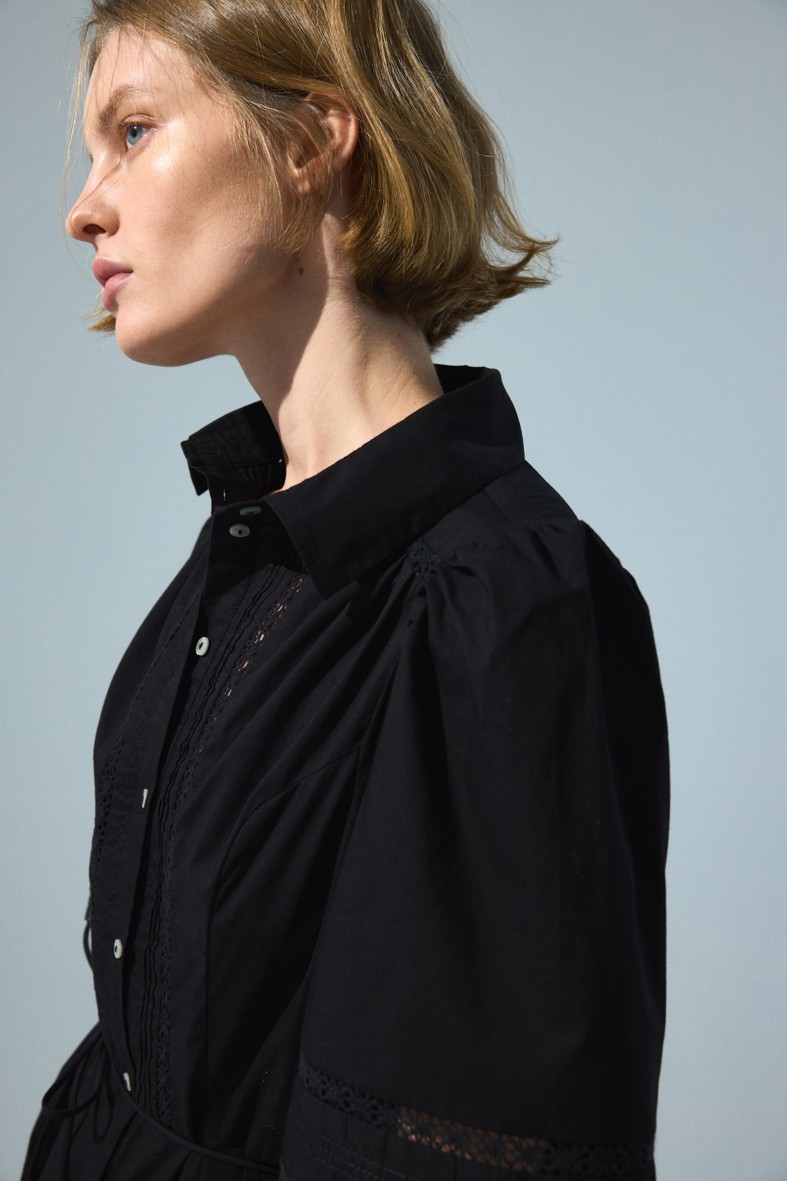 Rochie tip cămașă de bumbac cu pliuri decorative - Negru - 5