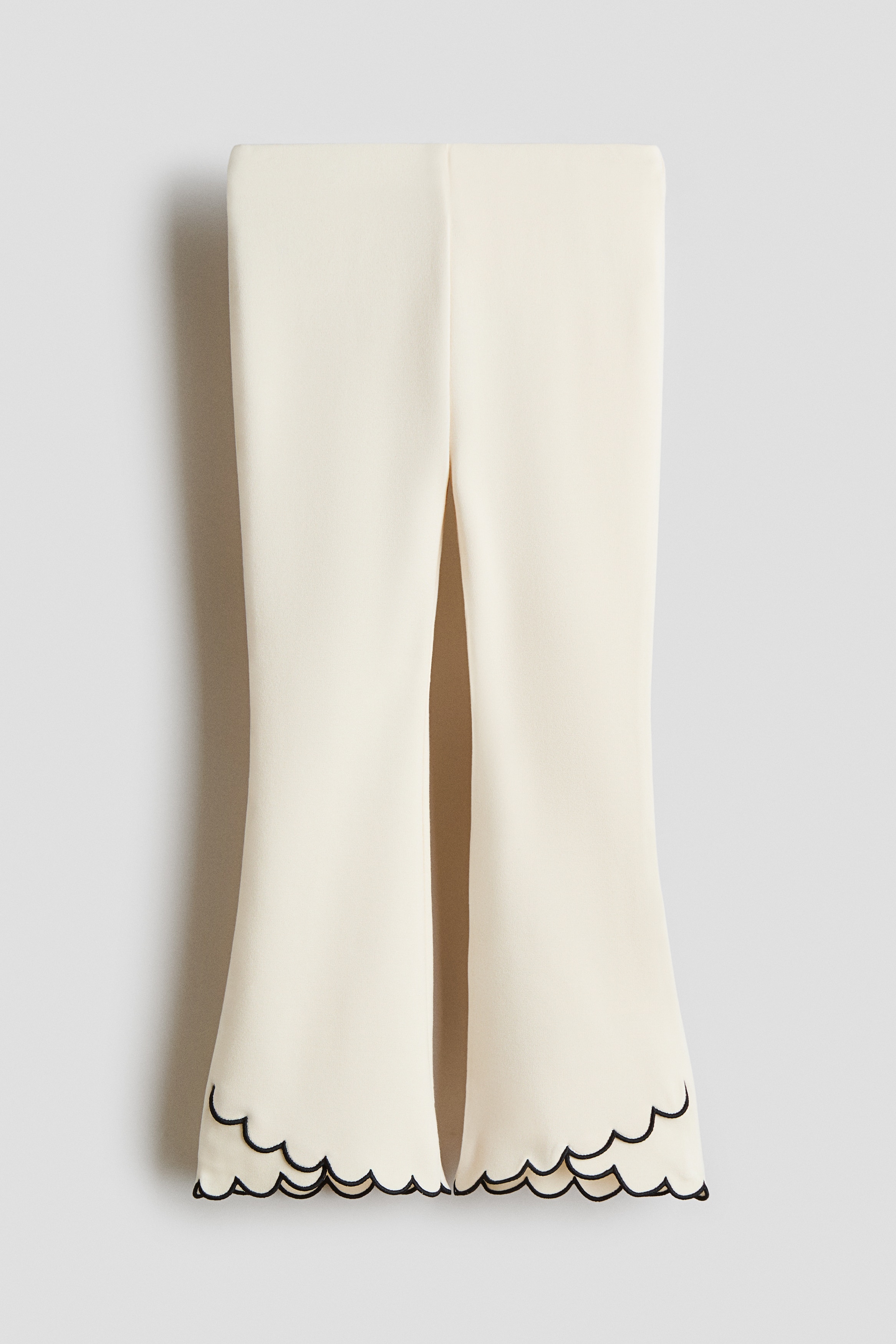 小波浪邊喇叭內搭褲 - 奶油色/黑色