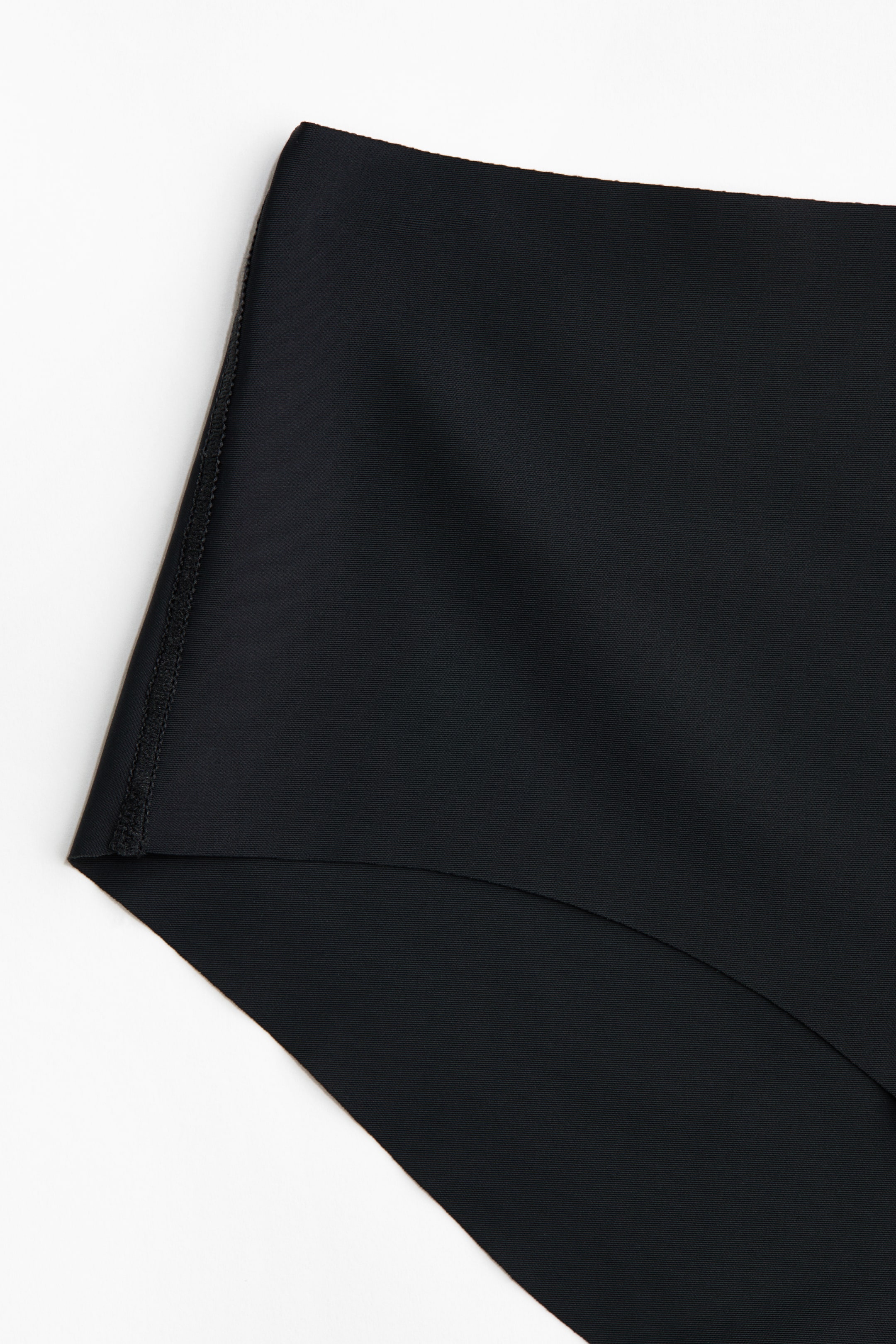 Prikaži veću sliku: Tri para neprimetnih hipster gaćica - Crna - Ladies | H&M RS 9