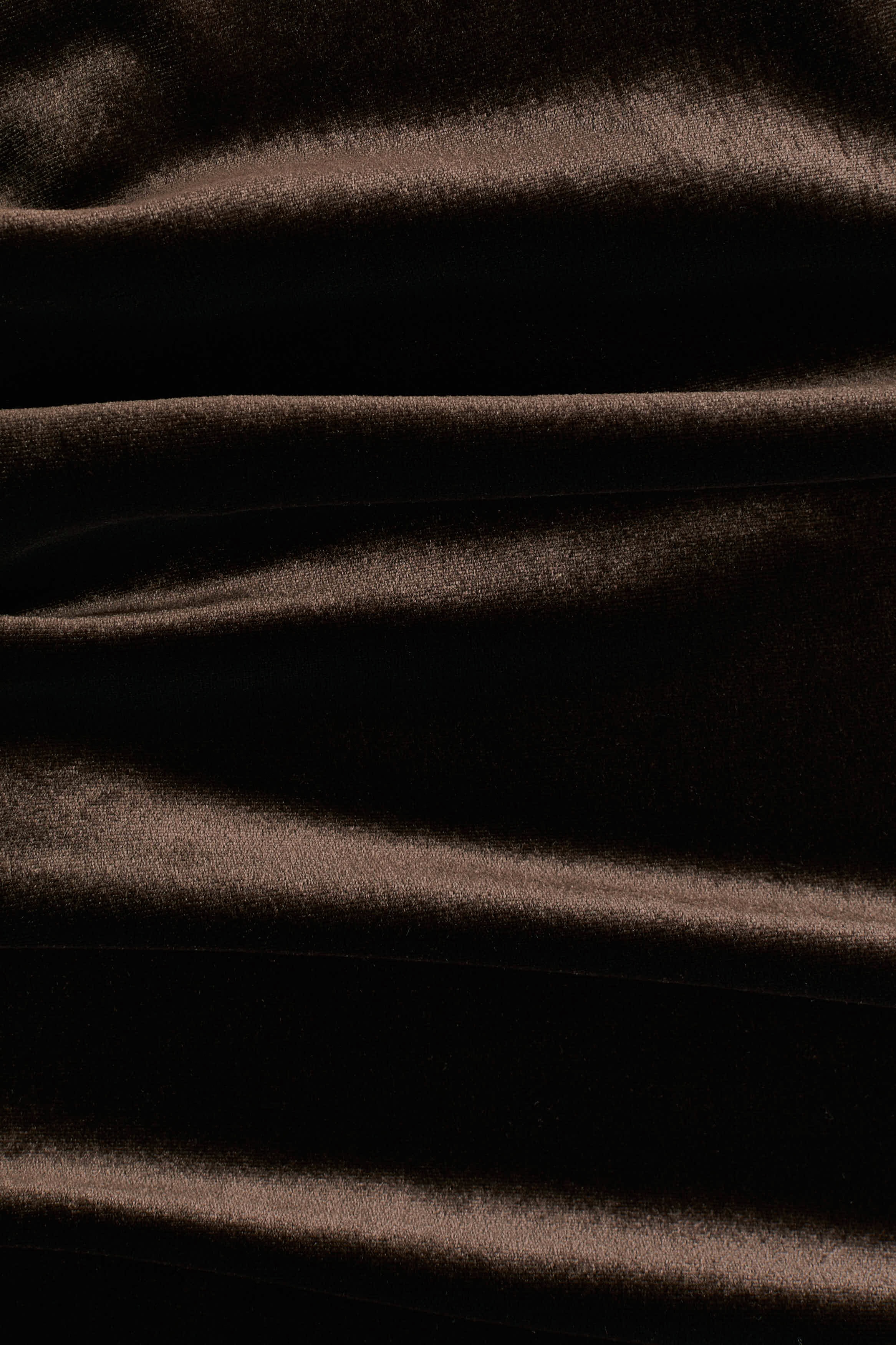 Sleeveless velour dress