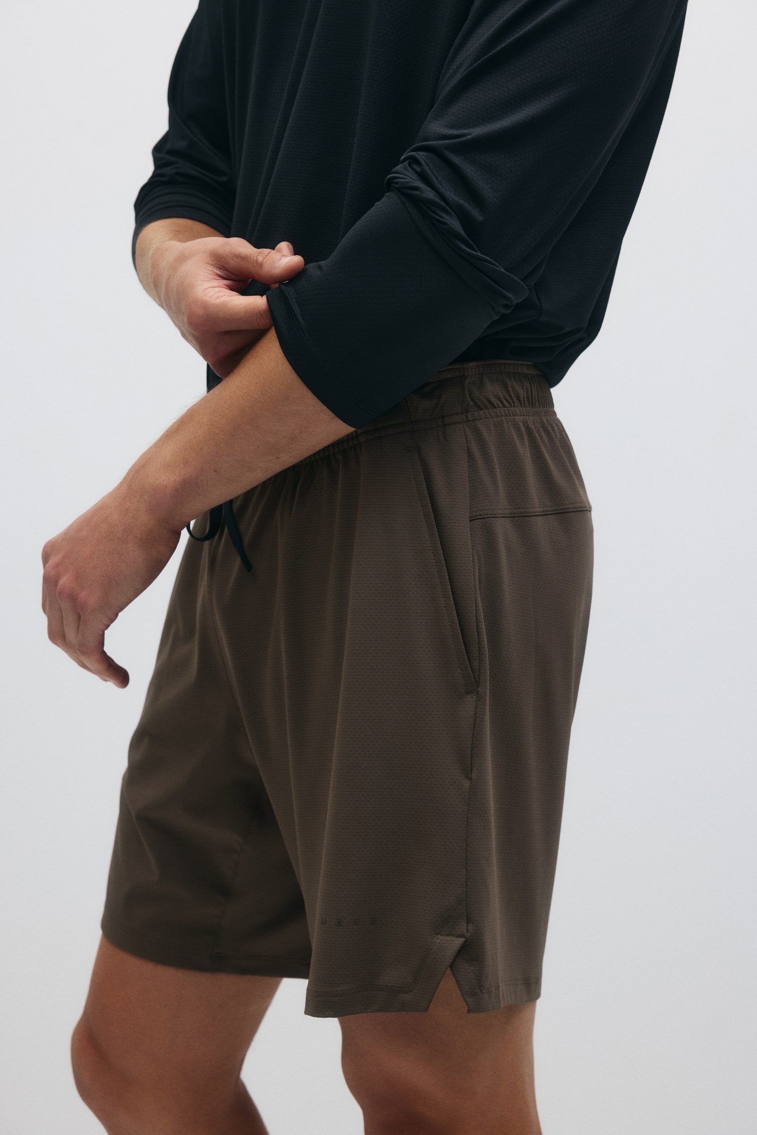 Спортивні шорти DryMove™ - Світло-коричневий/Чорний/Світло-сірий меланж/Темно-синій/Приглушений зелений/Сірий меланж/Темно-коричневий - 1