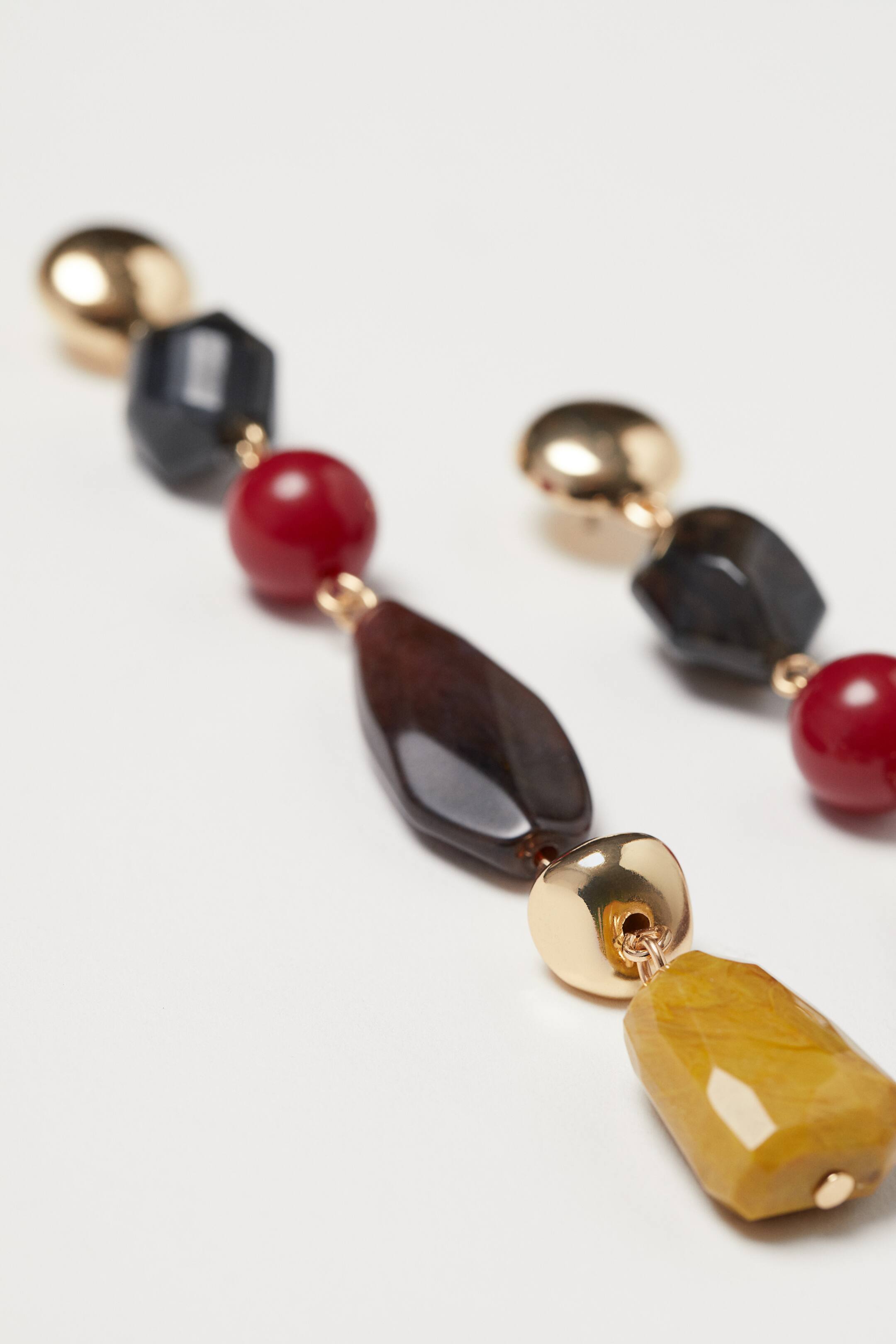 Boucles D'oreilles Longues Pendantes En Métal Doré - Occasion Vintage