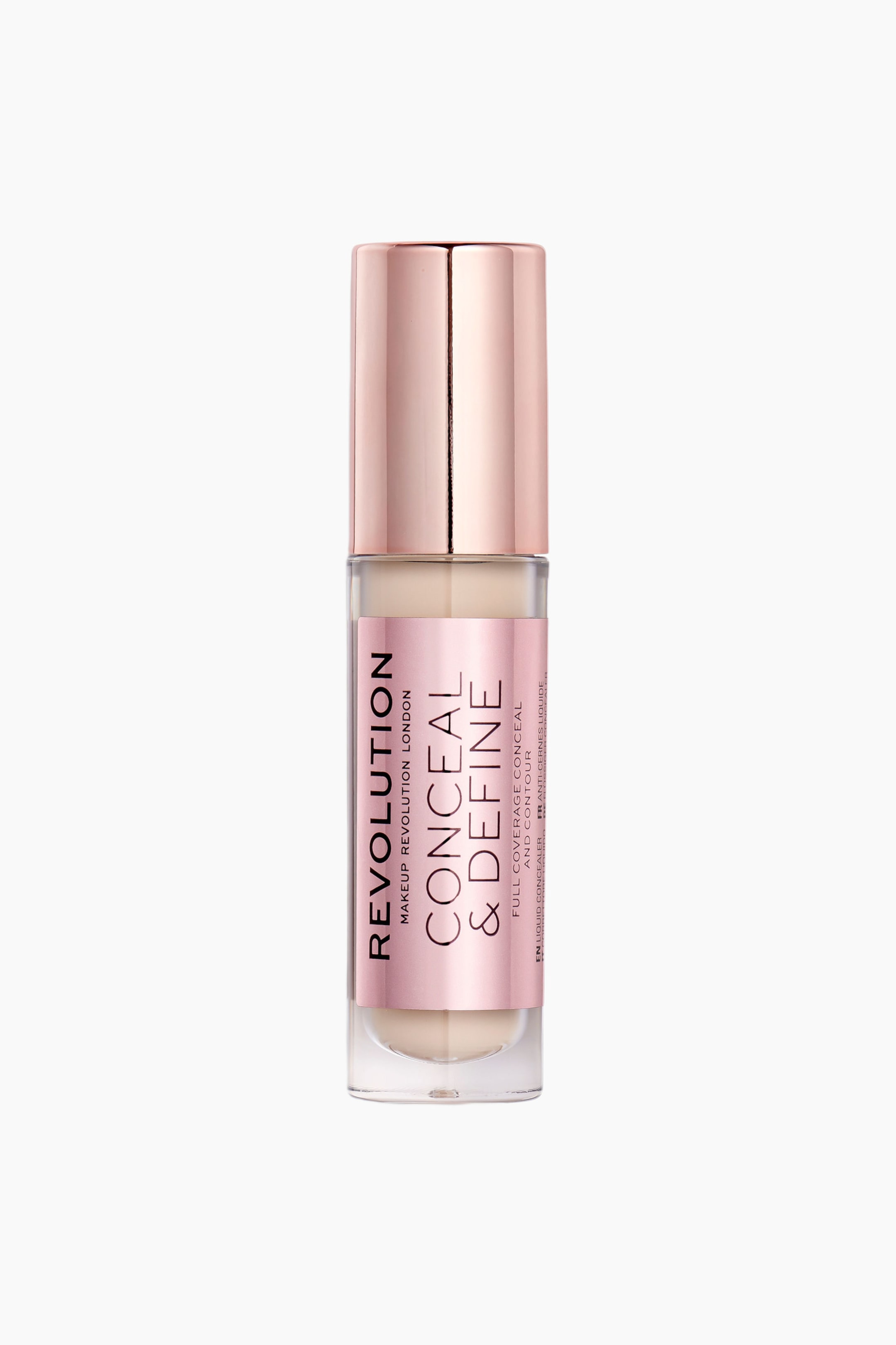 Größeres Bild ansehen: Eine aufrecht stehende, frontal ausgerichtete Flasche des flüssigen Concealers Revolution Conceal & Define zeigt ein transparentes, zylindrisches Fläschchen, gefüllt mit einer hellbeigen Formel. Der Behälter verfügt über ein metallisch rosafarbenes Etikett mit schwarzem Markenschriftzug und ist mit einer passenden, metallisch roségoldenen, zylindrischen Kappe versehen.