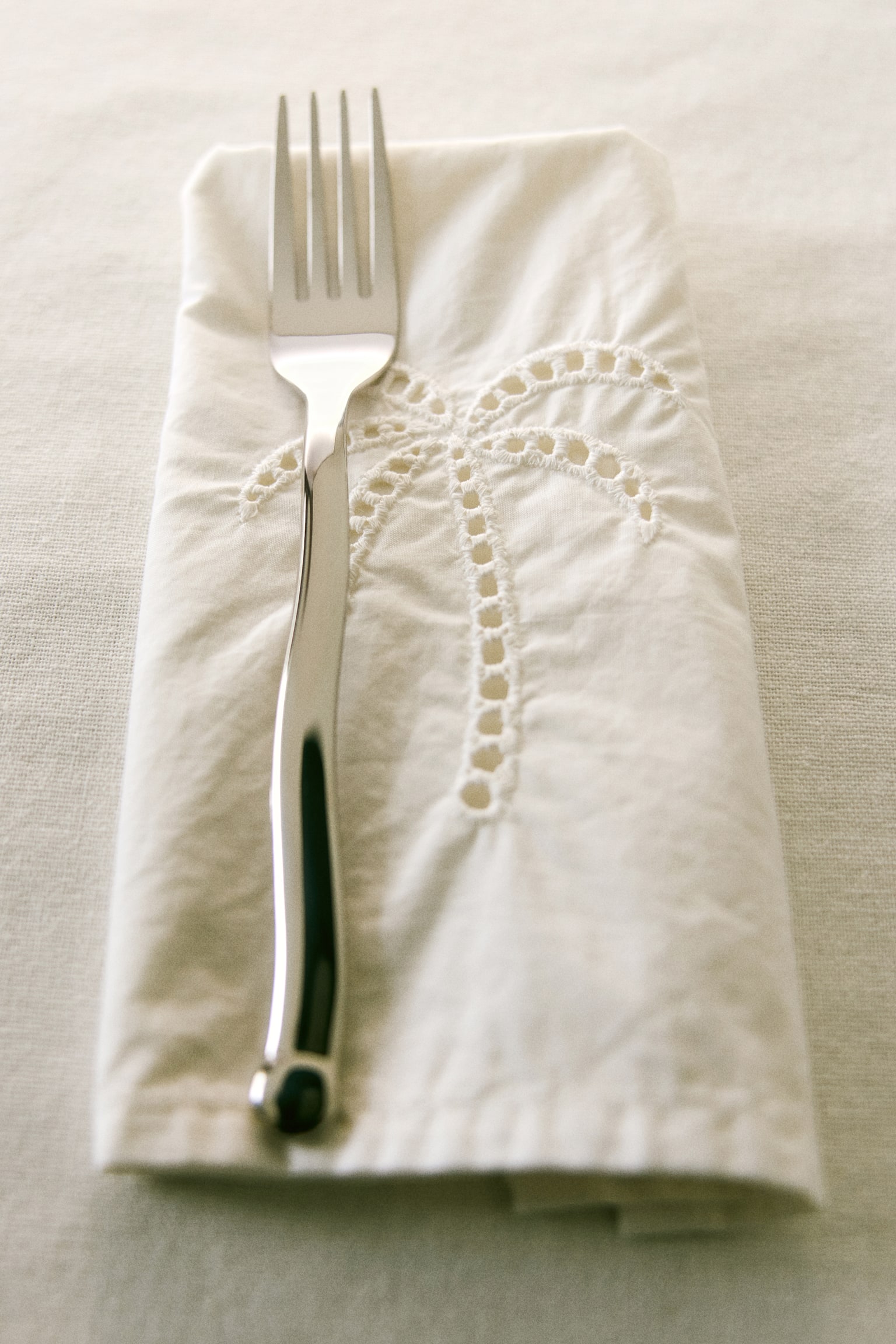 4-Pack Eyelet-Embroidered Napkins - White - 1