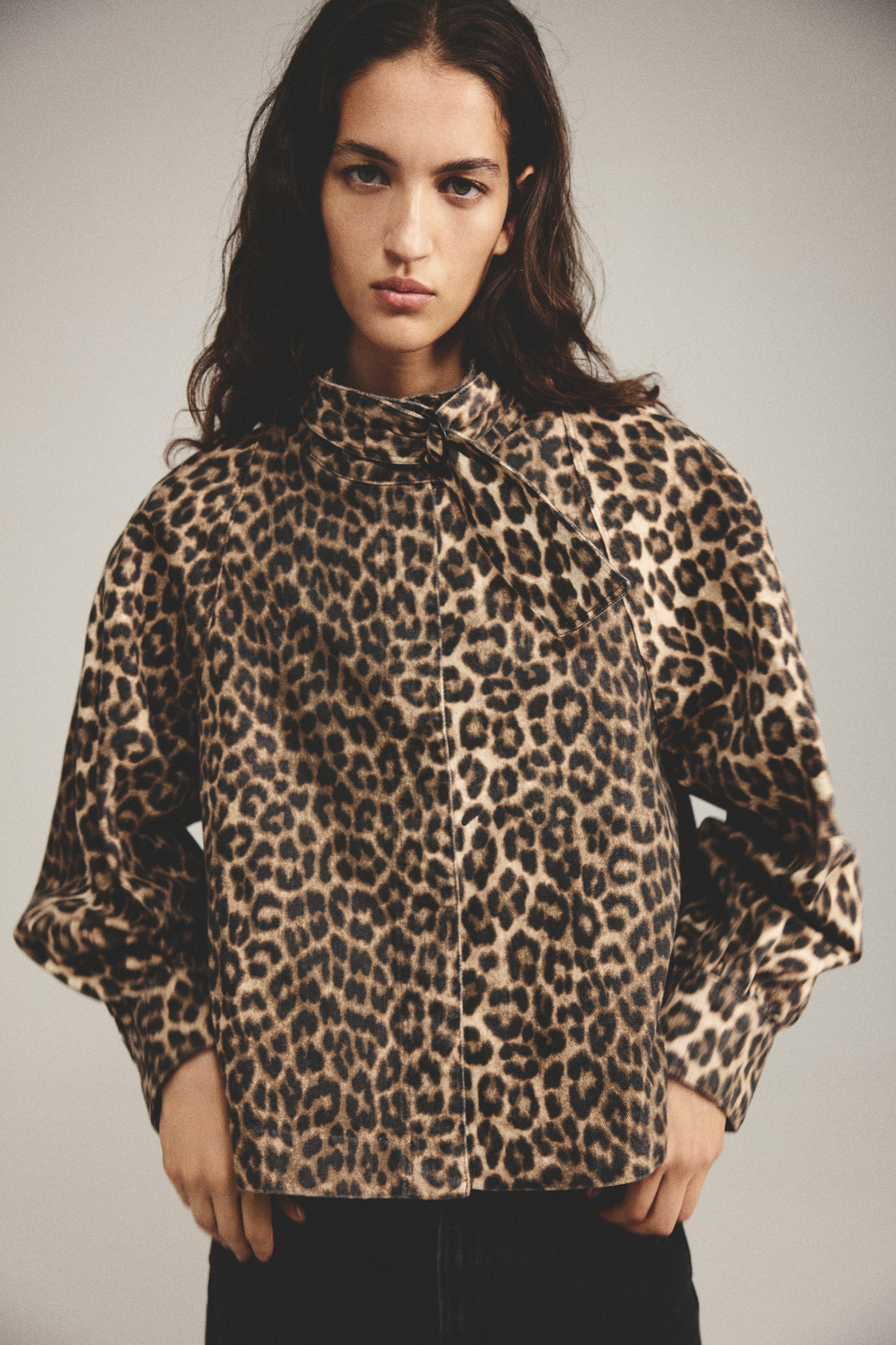 Женские куртки H&M Printed Balloon-Sleeved Jacket — фото 3