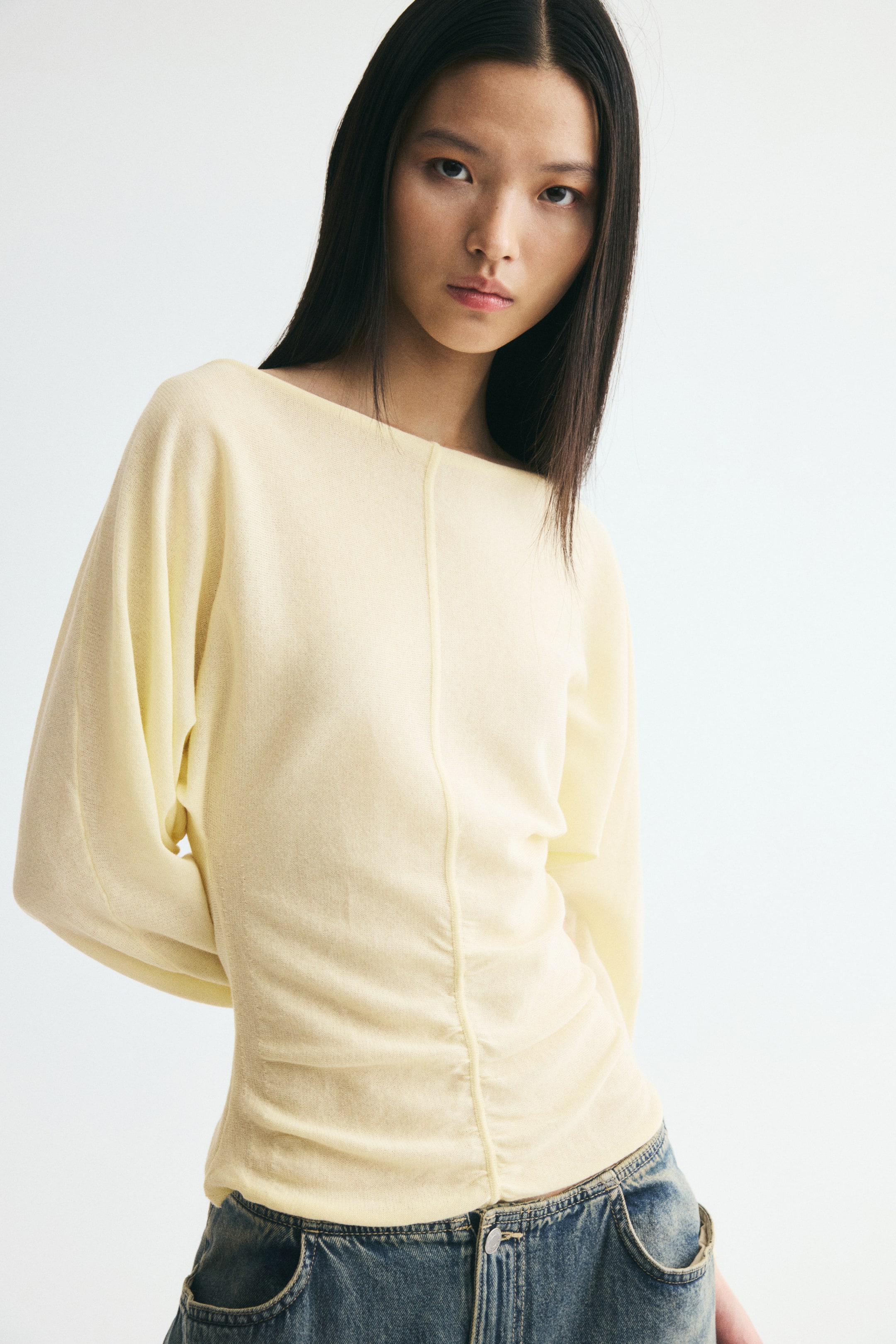 Agrandir l'image: Top en maille fine avec encolure bateau - Jaune clair - FEMME | H&M CH 1
