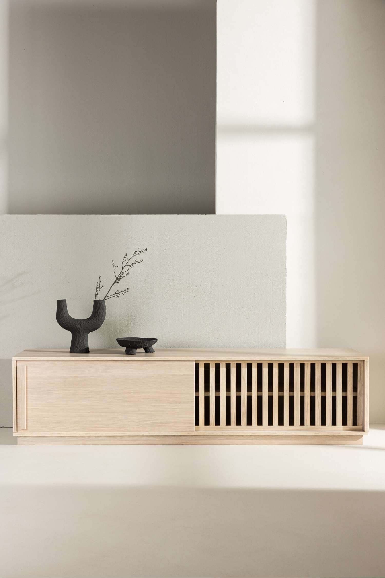 Lugo Tv Stativ - Mdf, Hvidvask/Mdf, Sort