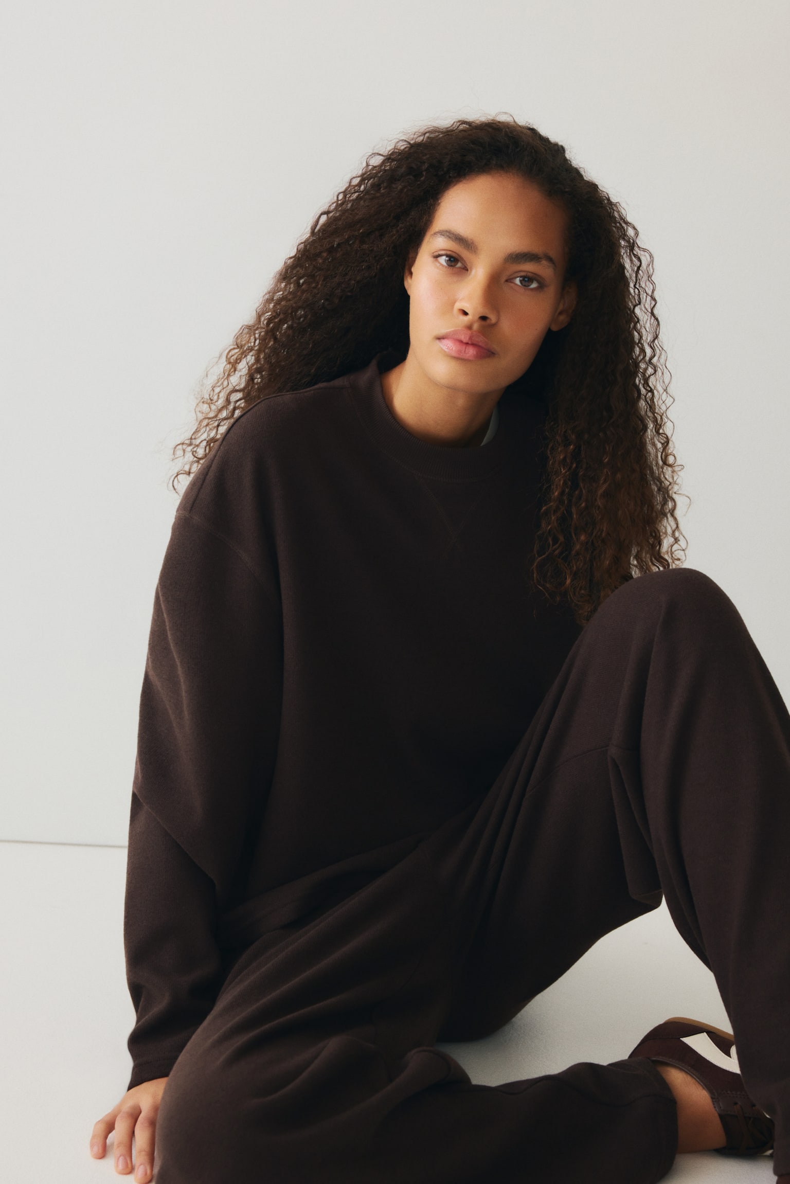 2-piece jersey top and trousers set - Dark brown/Light grey marl - 7