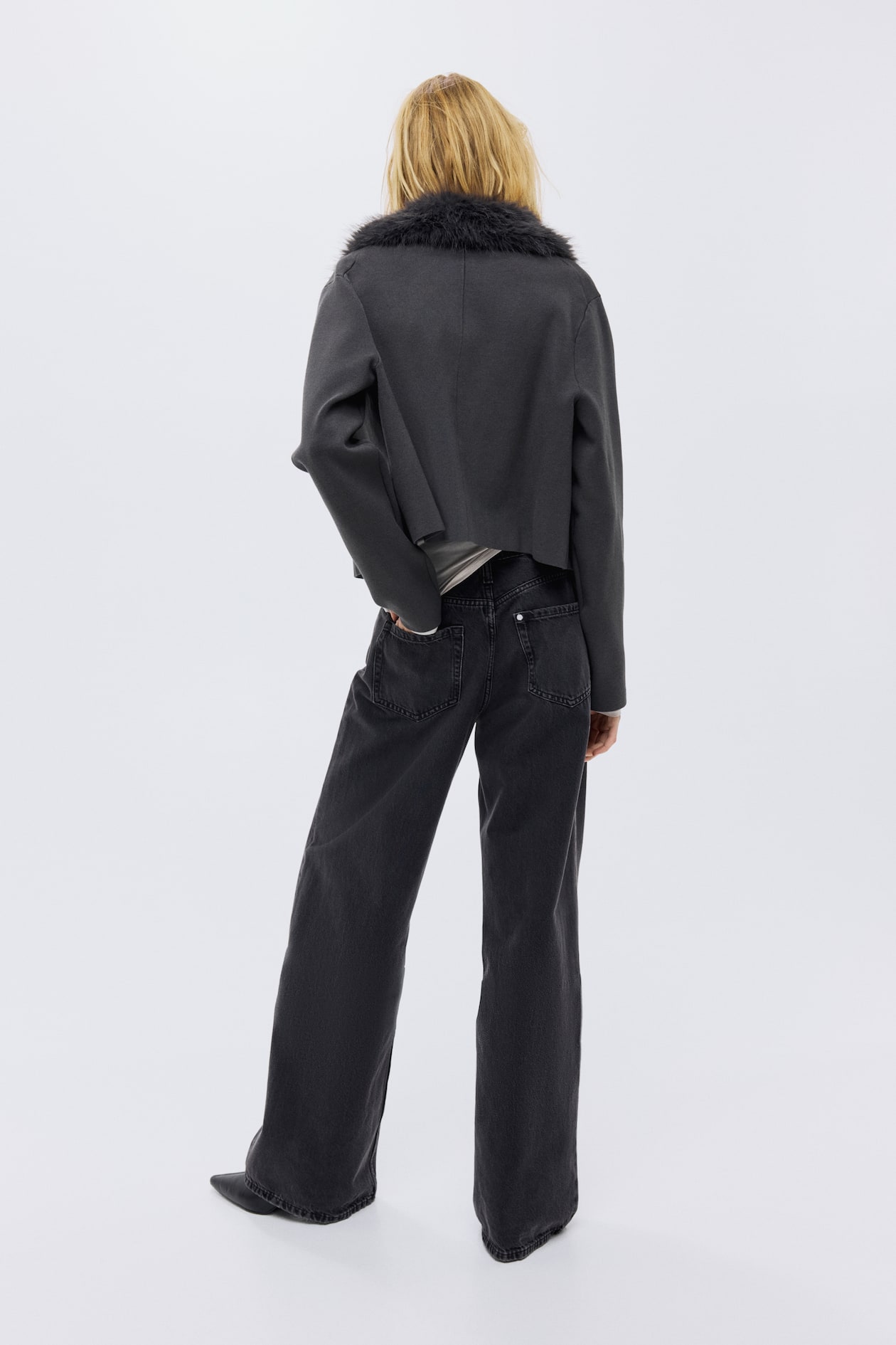 Fine-Knit Cardigan with Collar - image 5