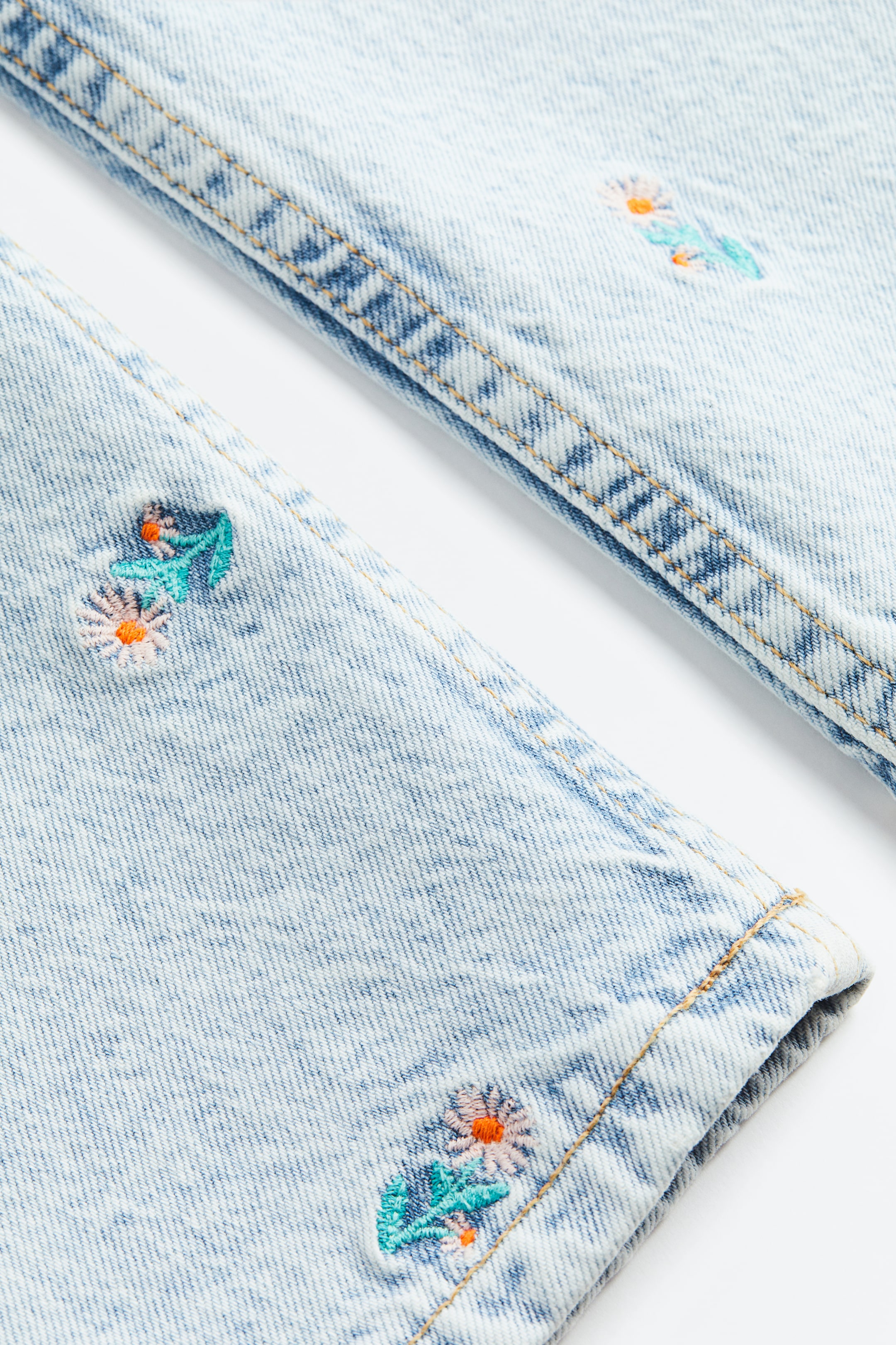 Jean Coupe Décontractée à Volants Essentials X Sofia Richie Grainge Bébé Et Fille - Denim Extensible