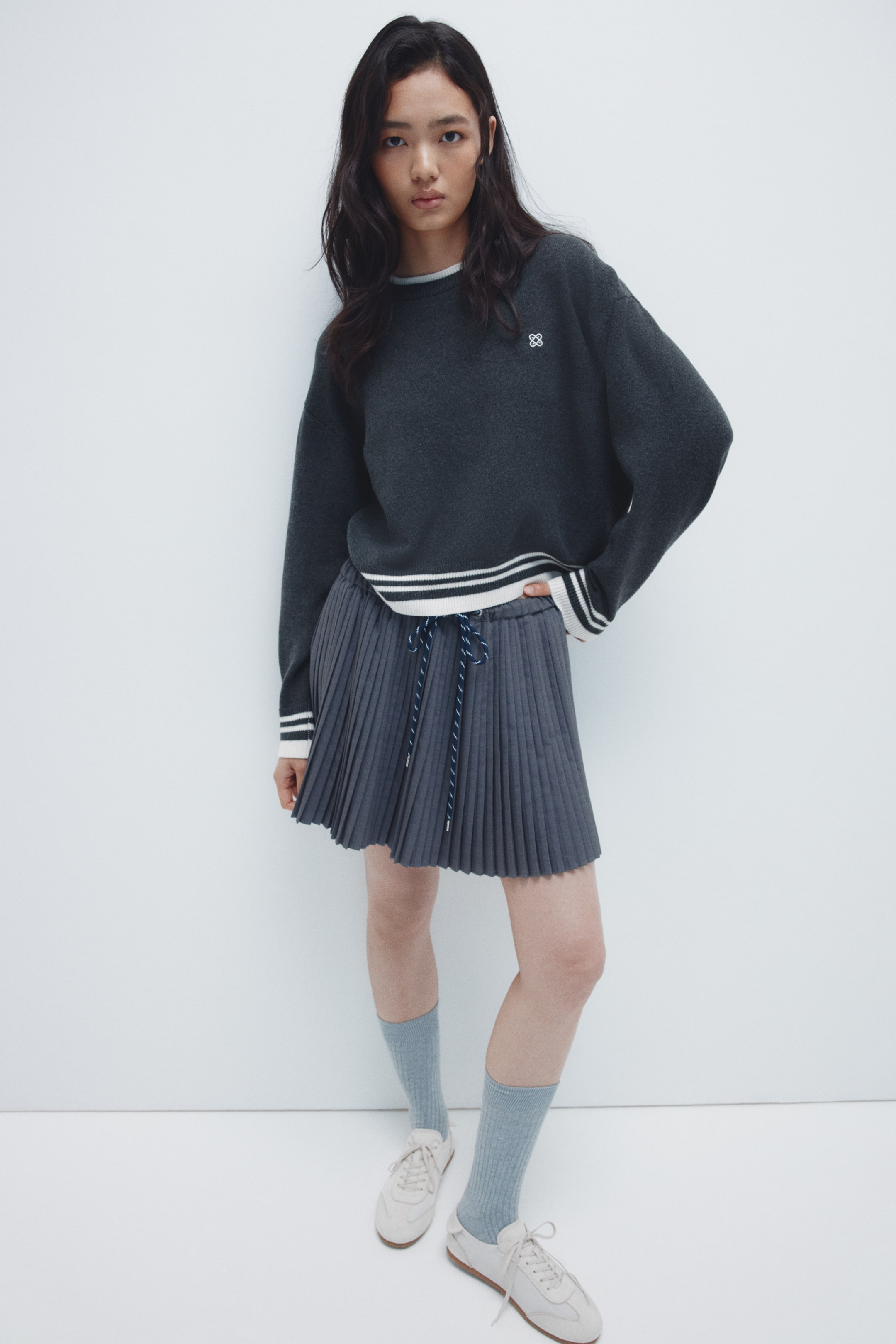 拡大画像を表示: Layered-look jumper - ダークグレー - レディース | H&M JP 2