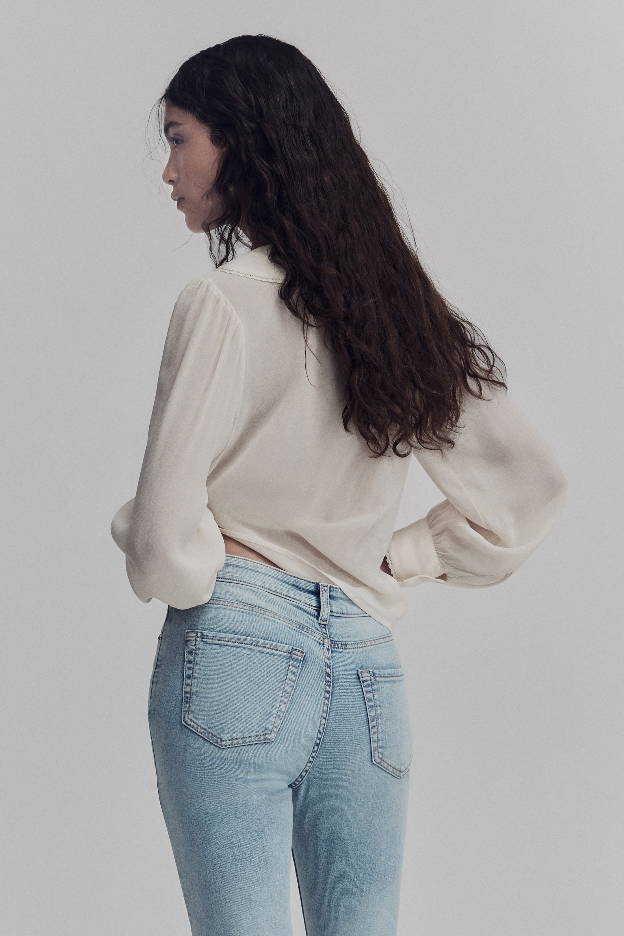 View larger image: Flared High Jeans - Light denim blue - Ladies | H&M IE 4