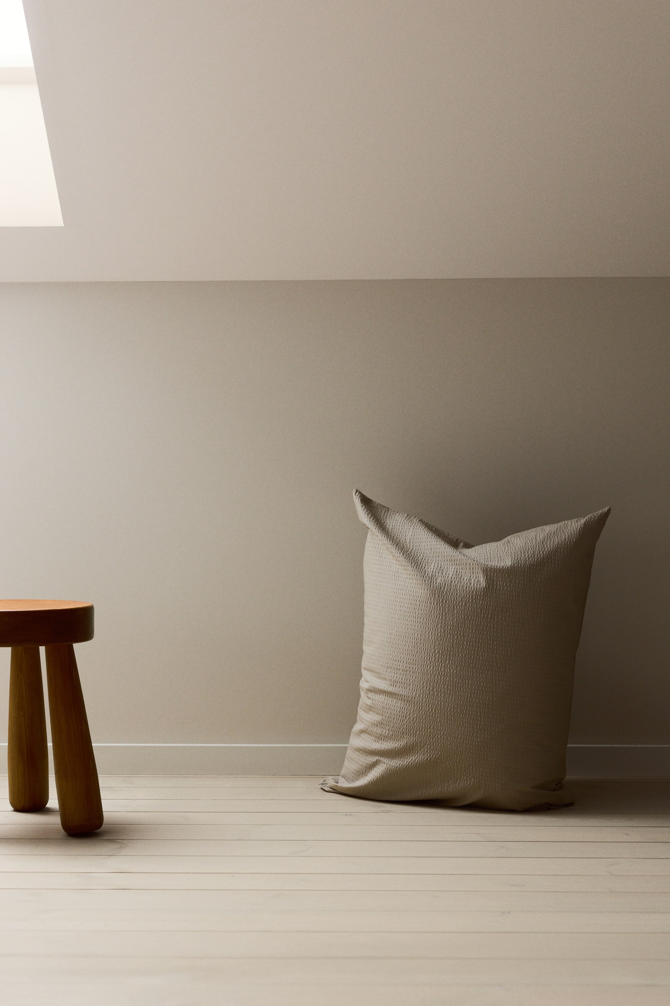 View larger image: Seersucker pillowcase - Light taupe - Home All | H&M IN 1