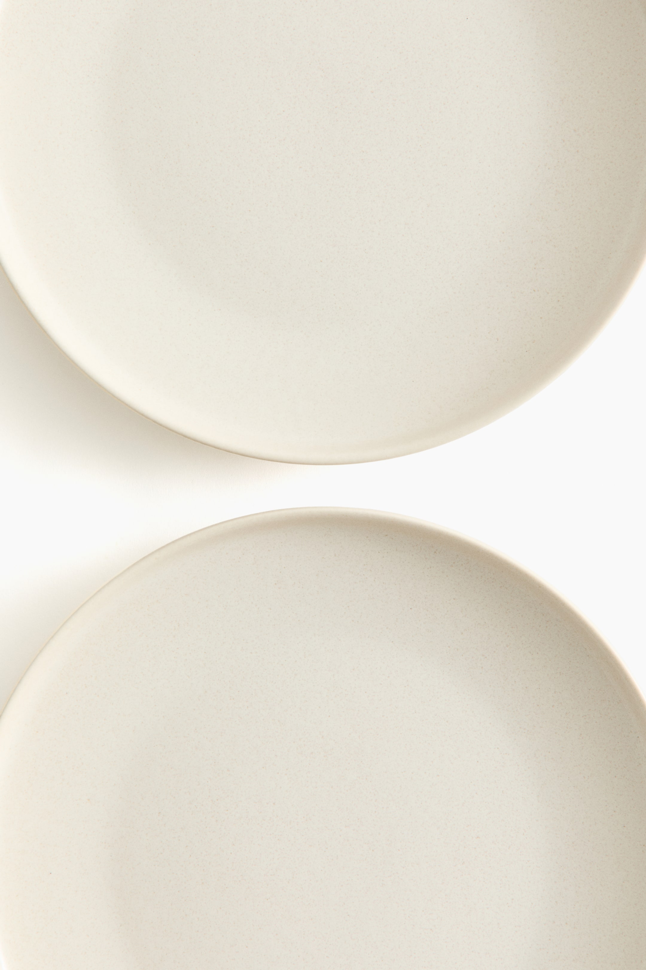 Lot de 2 grandes assiettes avec glaçure réactive