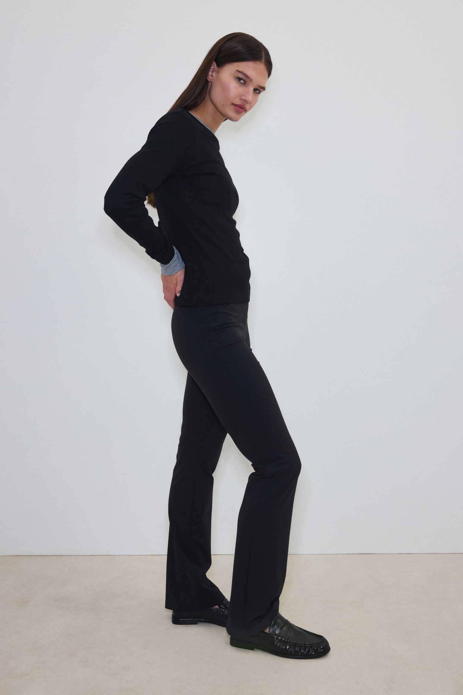 Quần dài ống loe Four-way Stretch - Màu đen/Màu be/Màu nâu đậm - 5