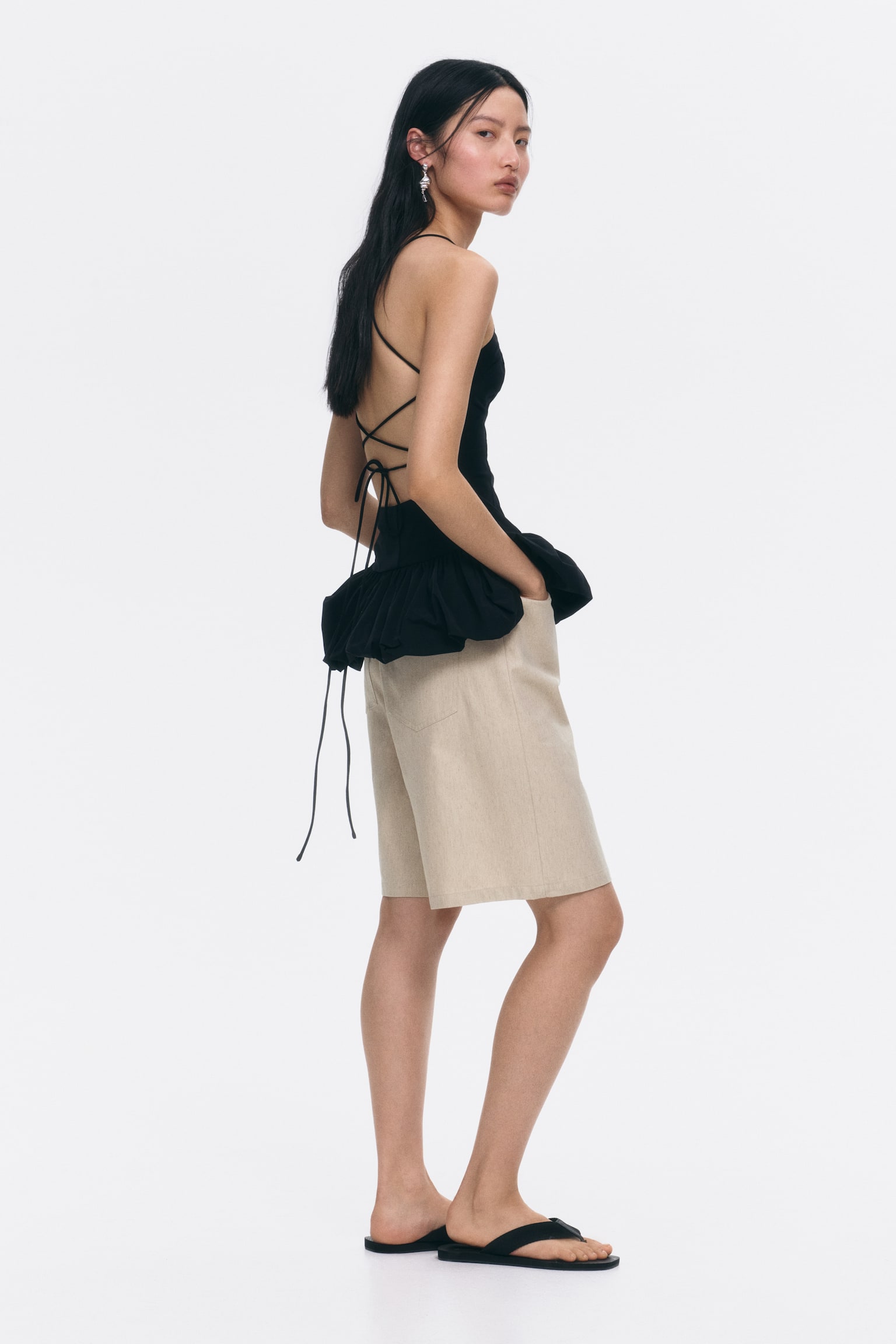 Linen-blend Bermuda shorts - Light beige - 1