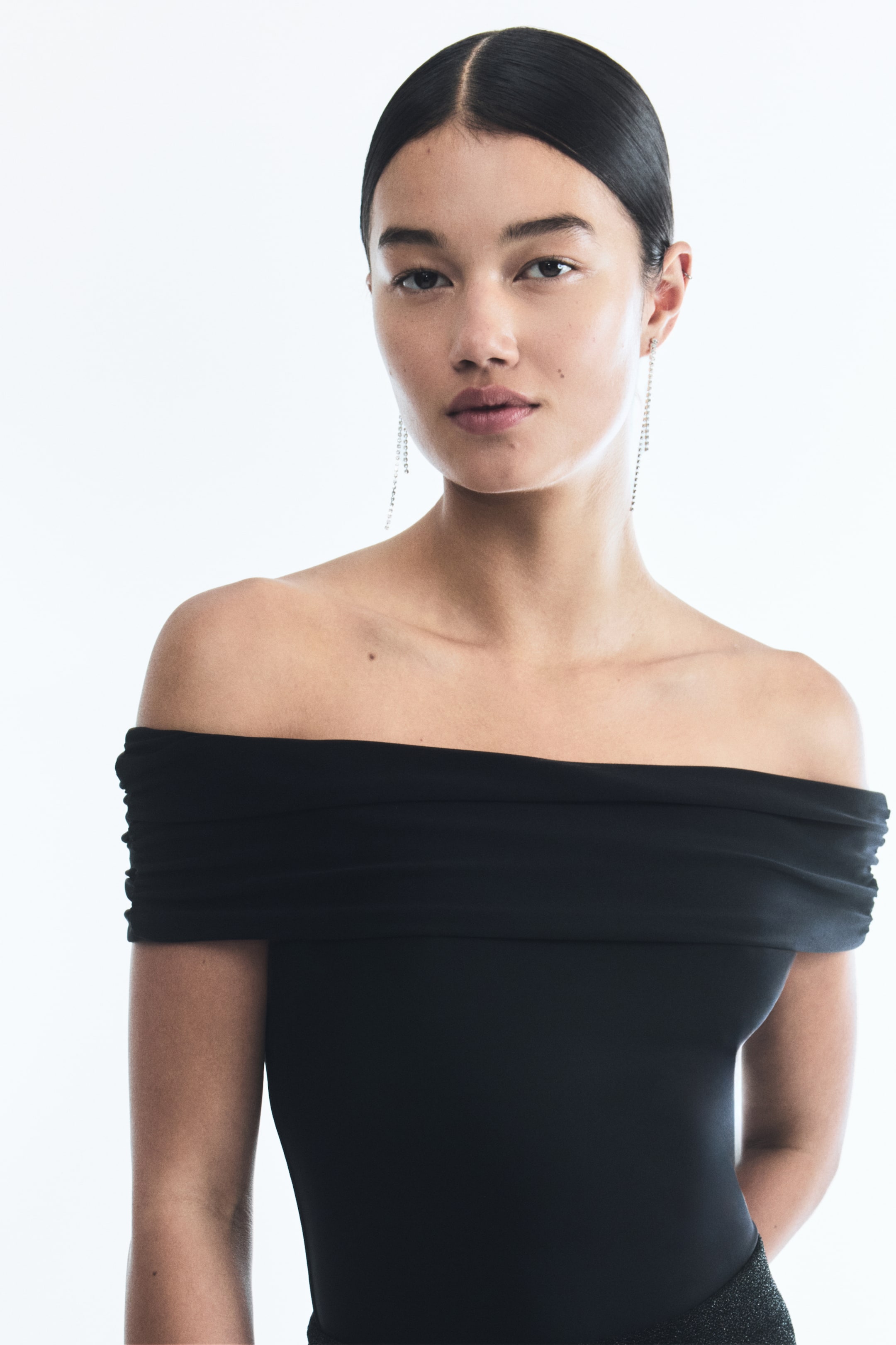 View larger image: Draped Off The Shoulder Top - Black - Ladies | H&M AU 1