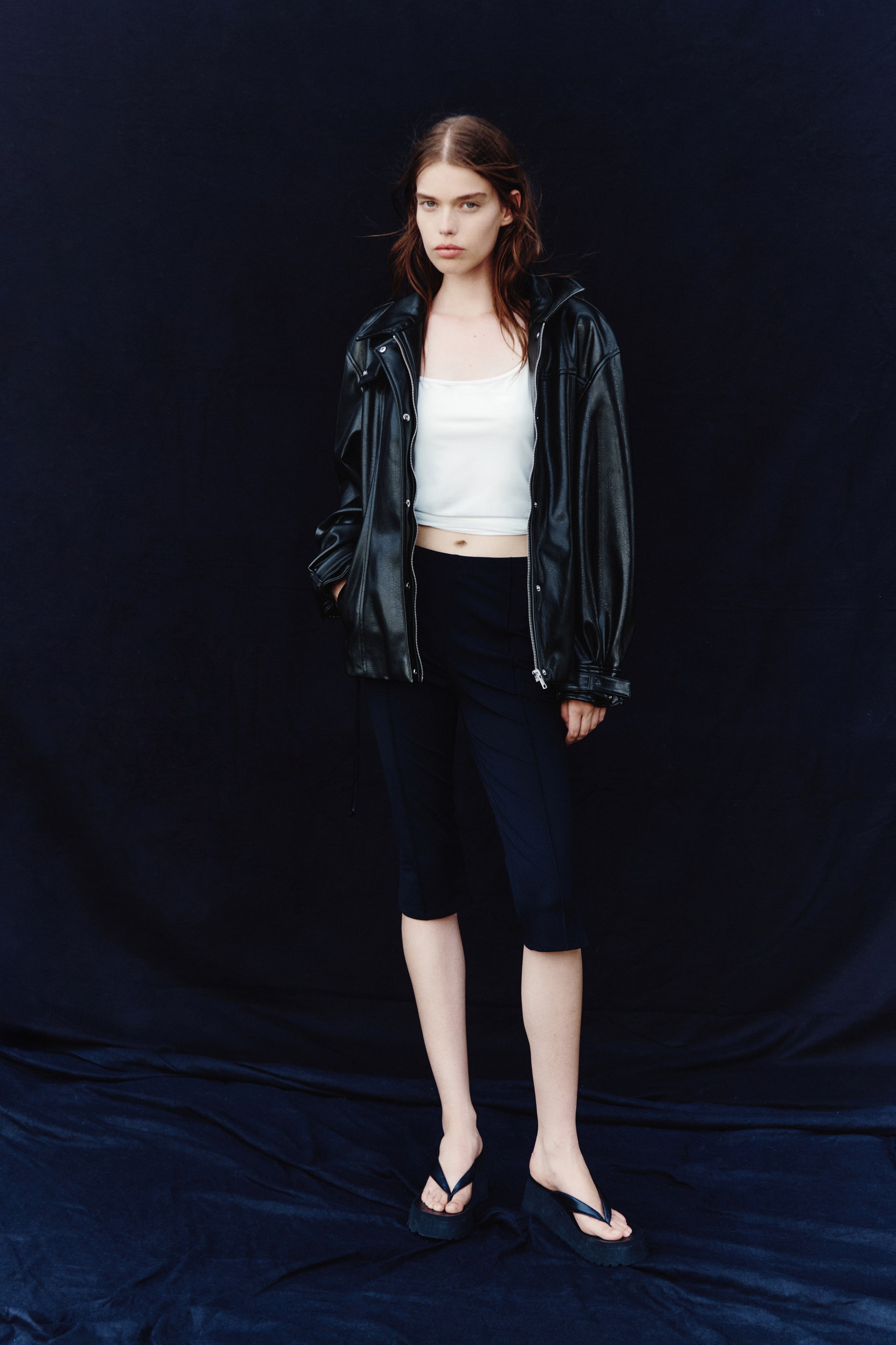 Женские куртки H&M Coated Jacket with Stand-Up Collar — фото 5