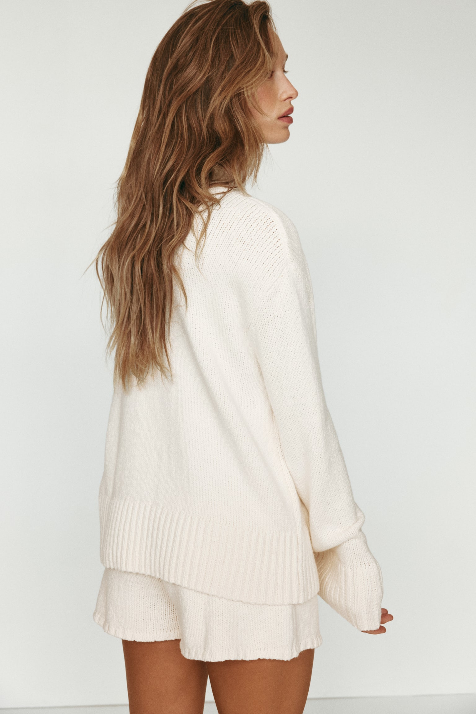 Женский свитер H&M V-Neck Knit, цвет: Кремовый — фото 4