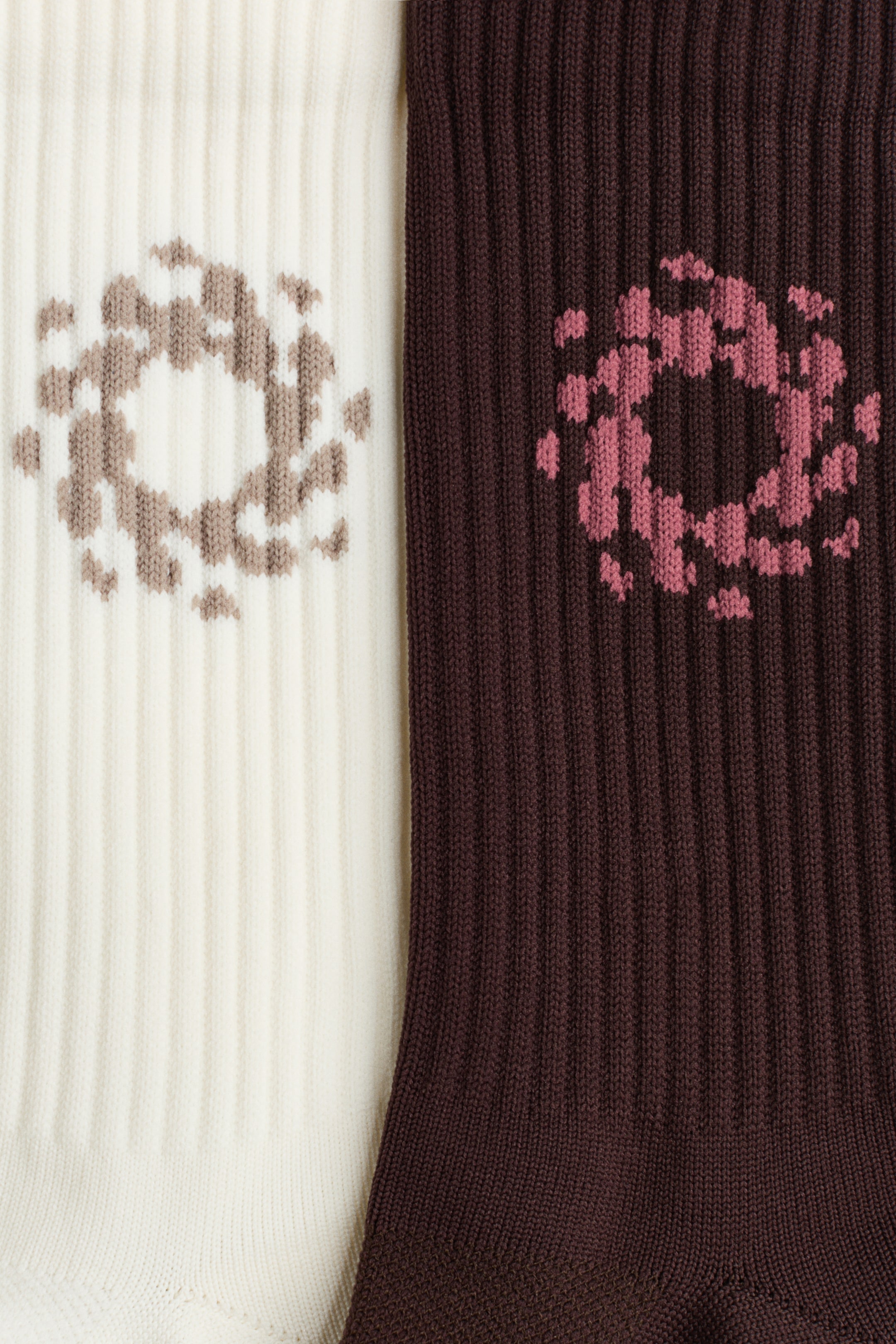 View larger image: 3-pack sports socks with DryMove™ - Cream/Swirl - Men | H&M IN 3