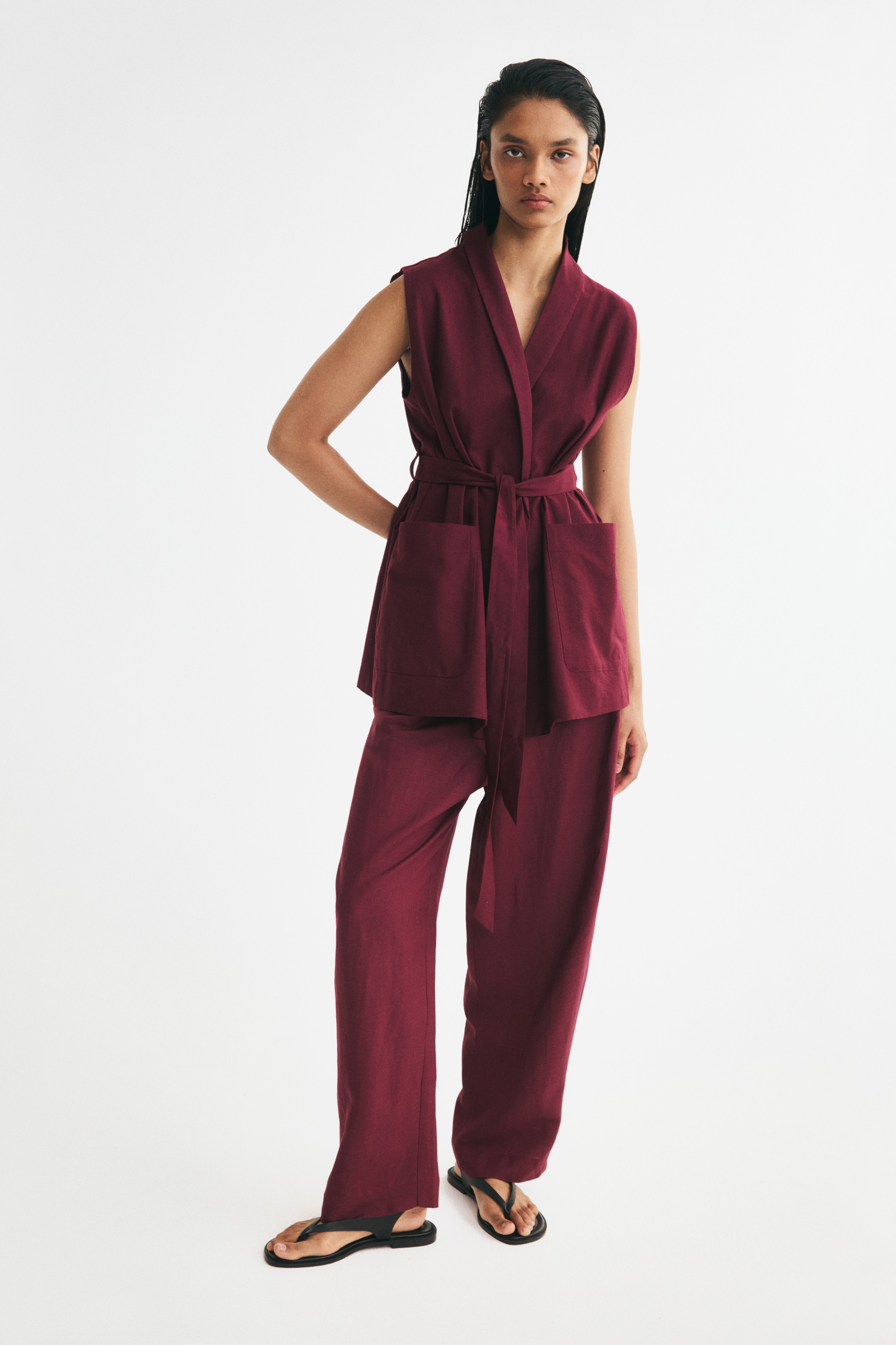 Belted linen-blend waistcoat - Dark plum red/Brown