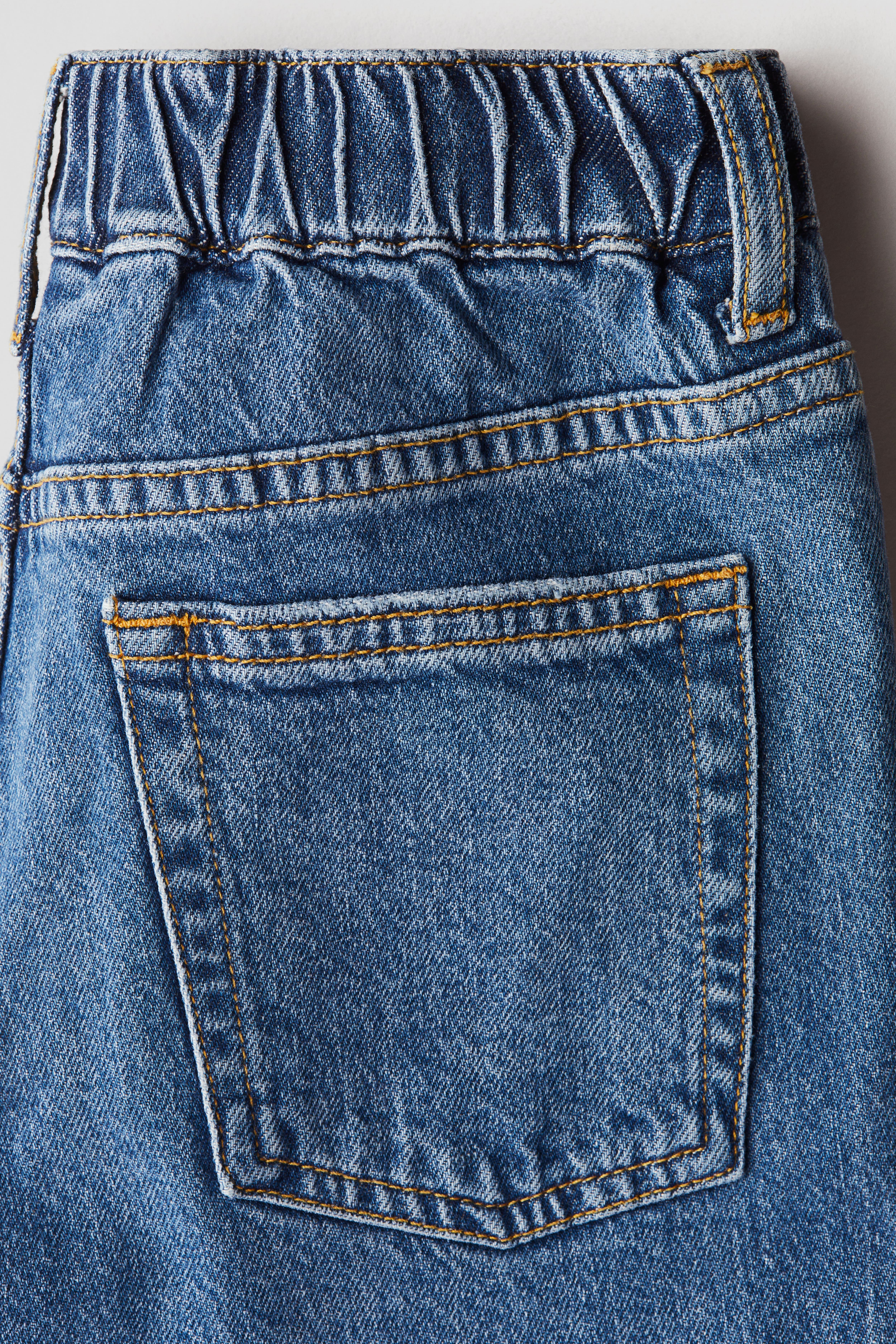Loose Fit Jeans