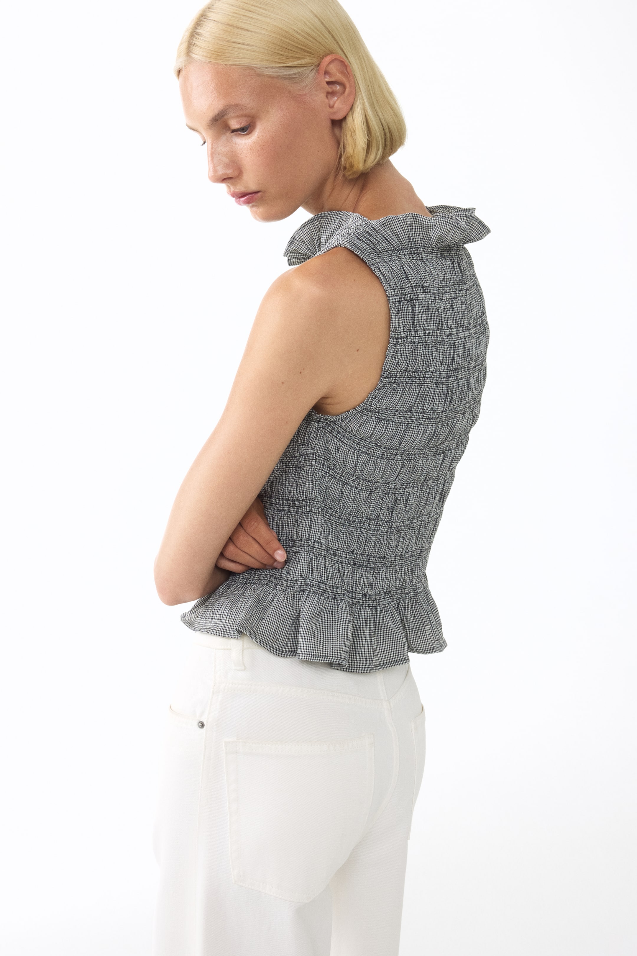 Женские топы H&M Smocked Ruffle-Trimmed Top — фото 5