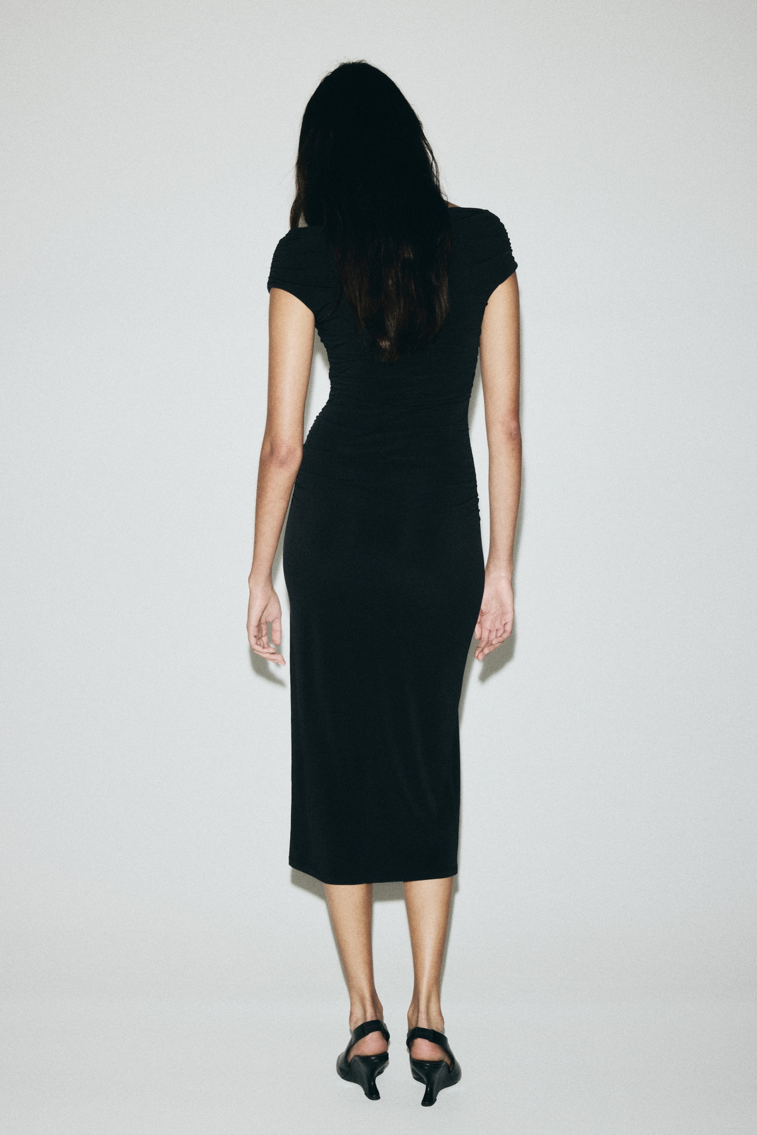 Off-the-shoulder dress - Black - 4